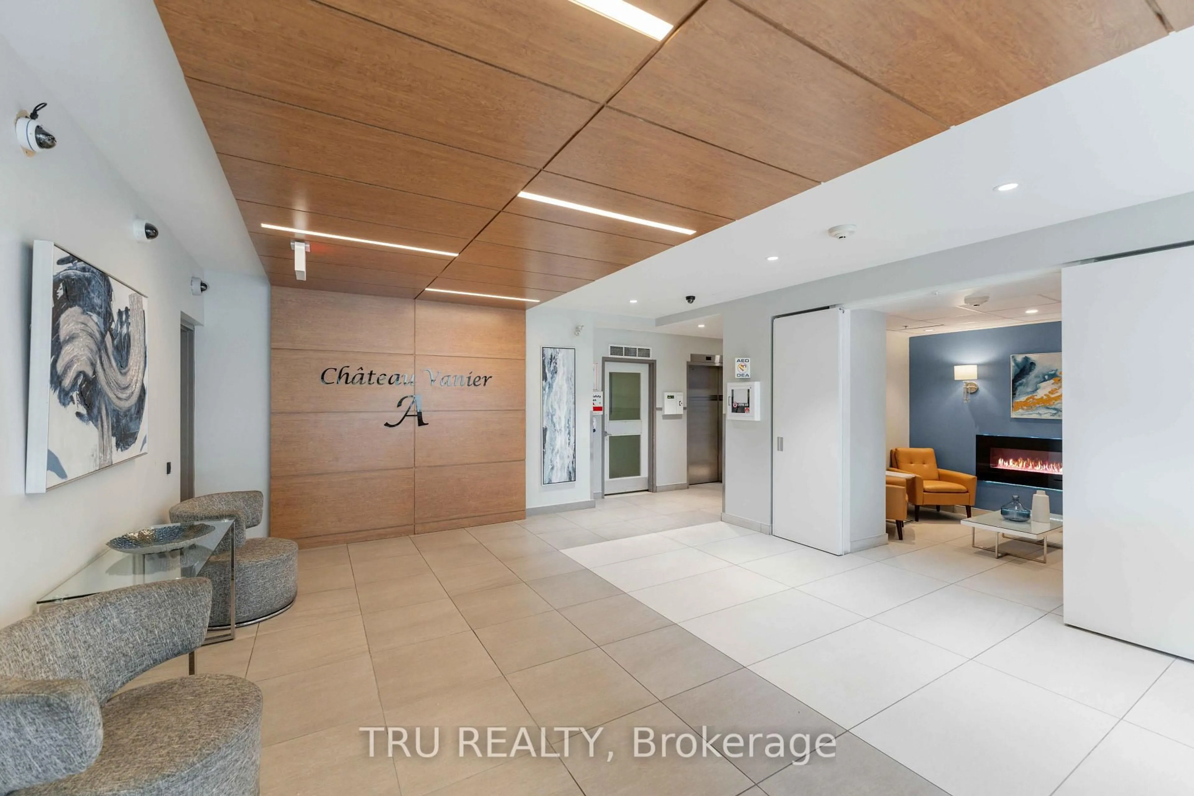 Unknown for 158A McArthur Ave #PH4, Ottawa Ontario K1L 7E7