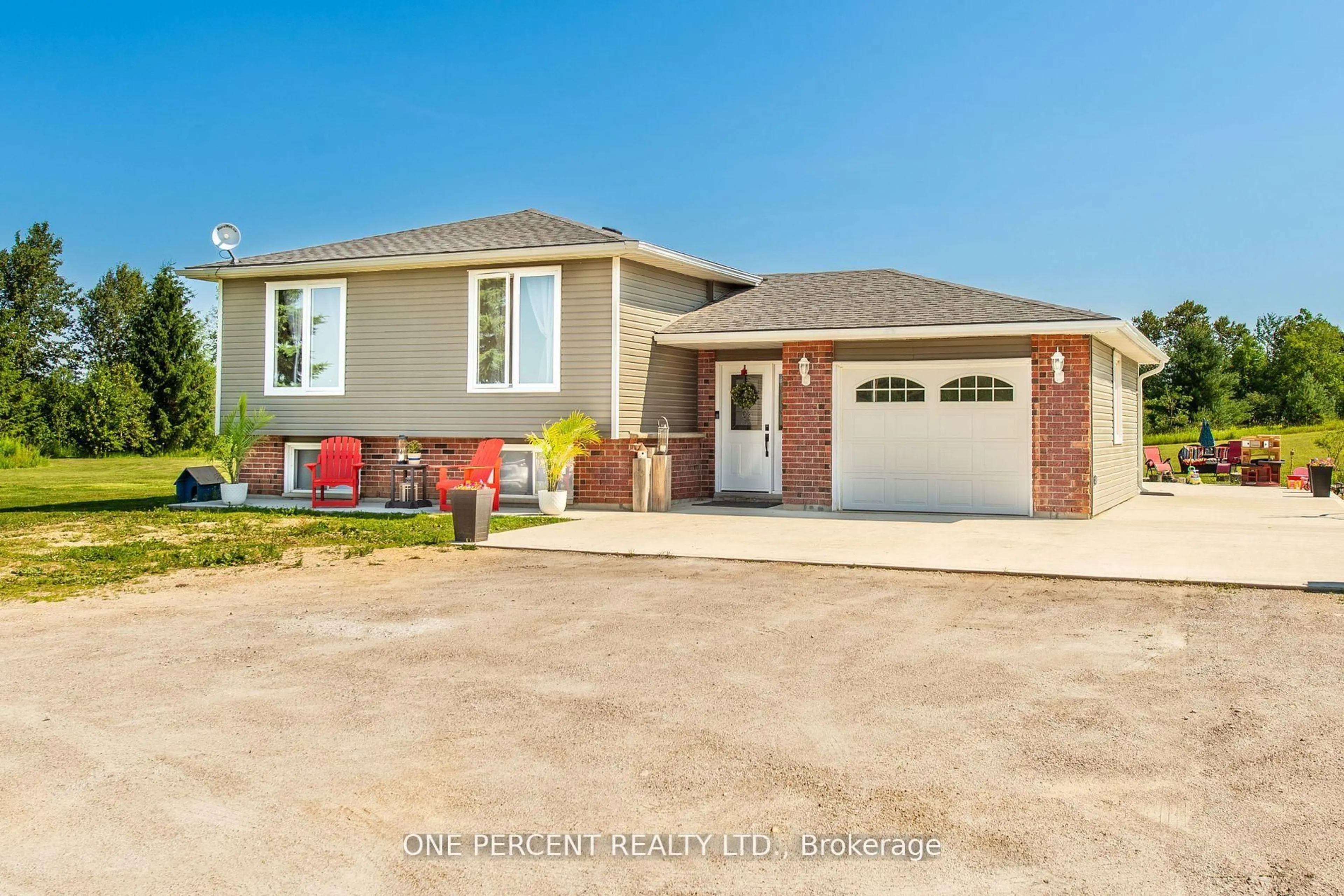 Home with brick exterior material, street for 752809 Southgate 75 Sdrd, Southgate Ontario N0C 1L0