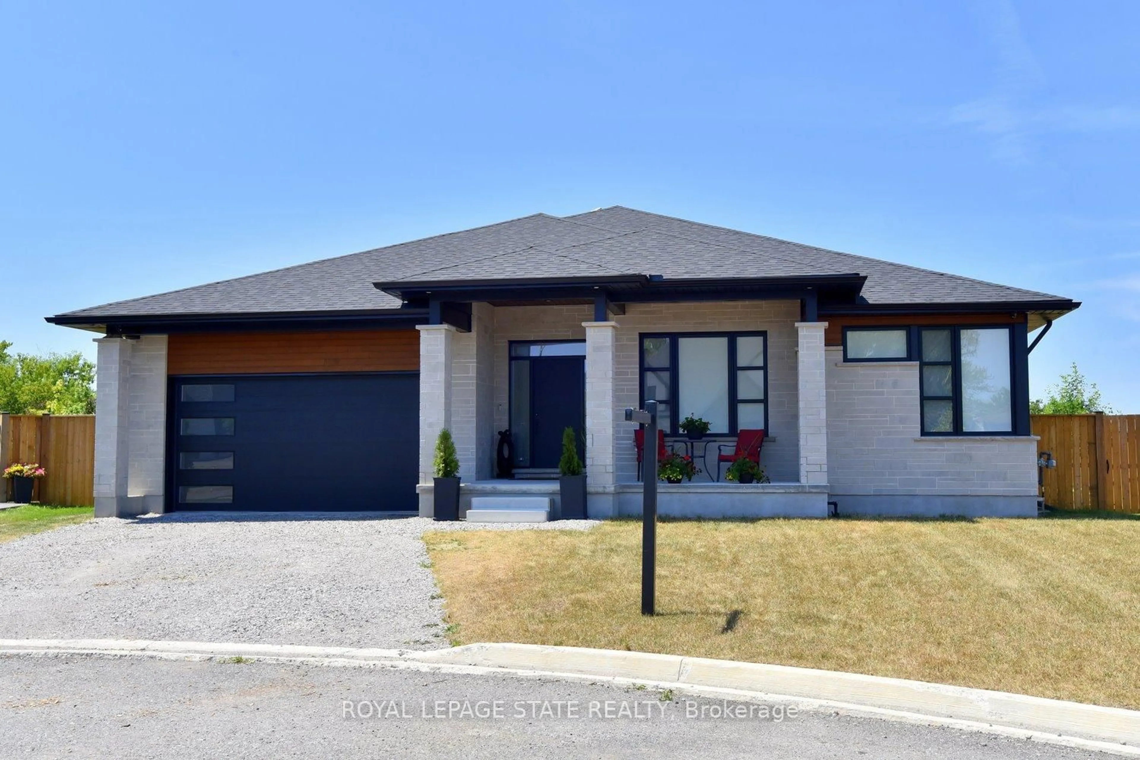 Home with brick exterior material, street for 3642 Vosburgh Pl, Lincoln Ontario L0R 1G0