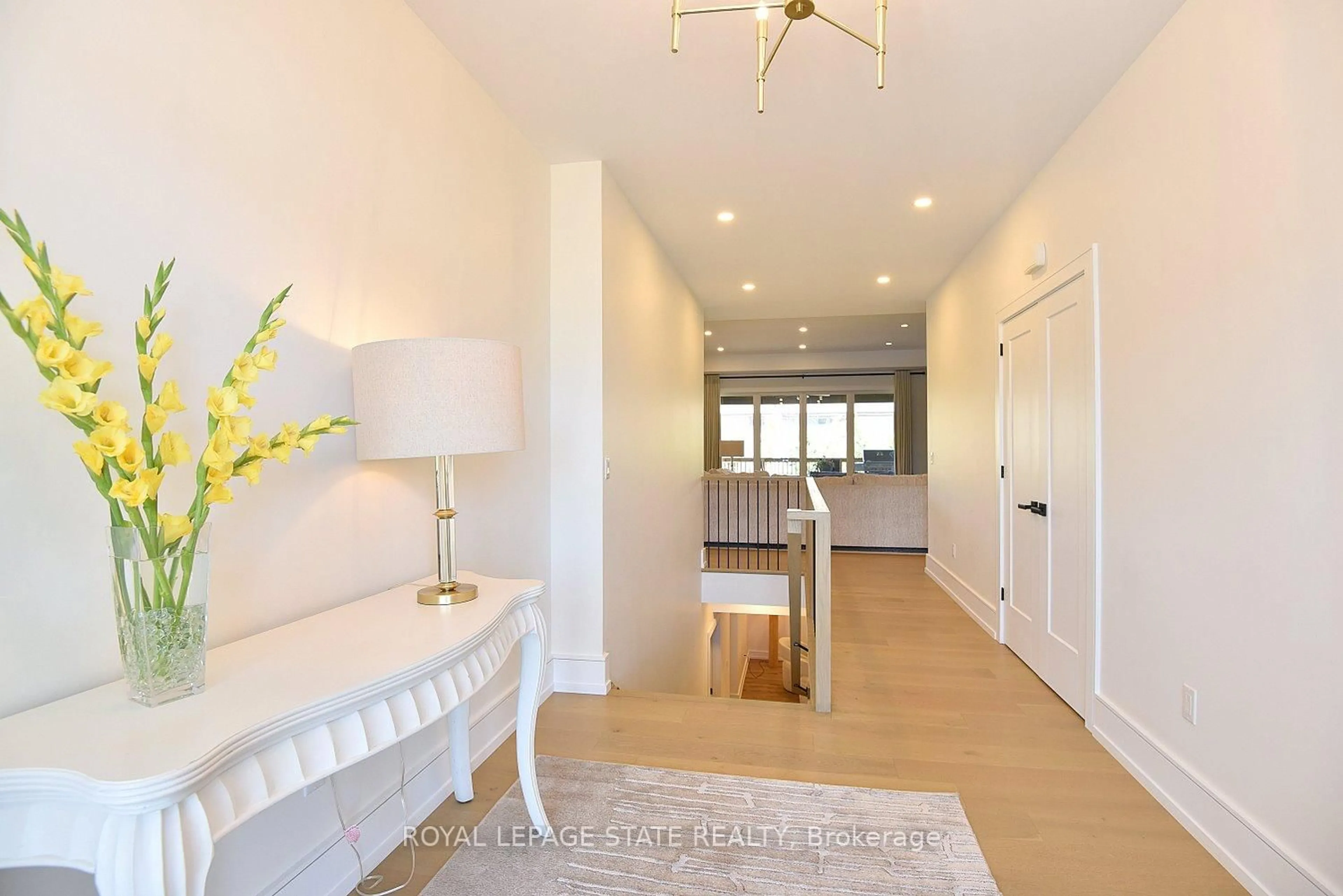 Indoor entryway for 3642 Vosburgh Pl, Lincoln Ontario L0R 1G0