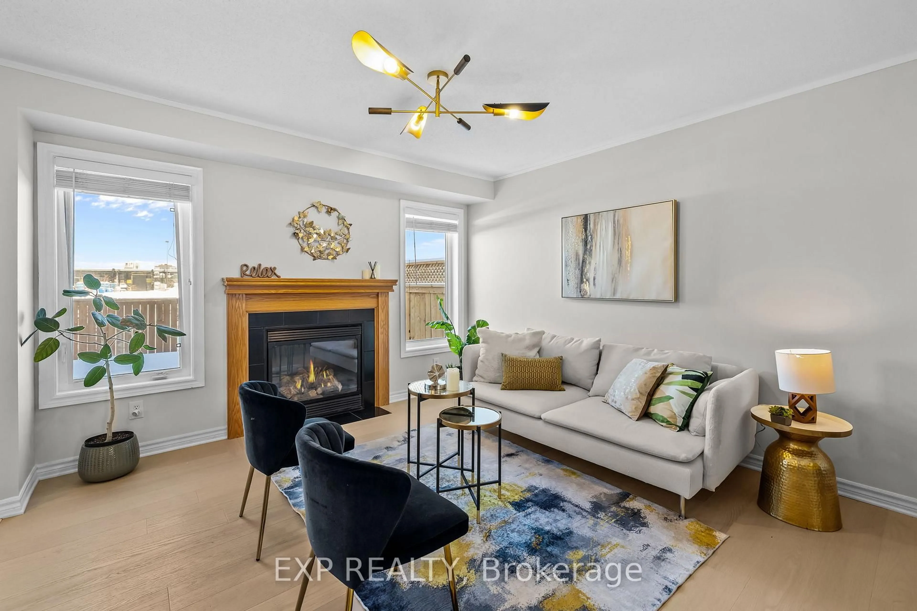 Living room with furniture, unknown for 1619 Haydon Circ, Ottawa Ontario K2J 0K6