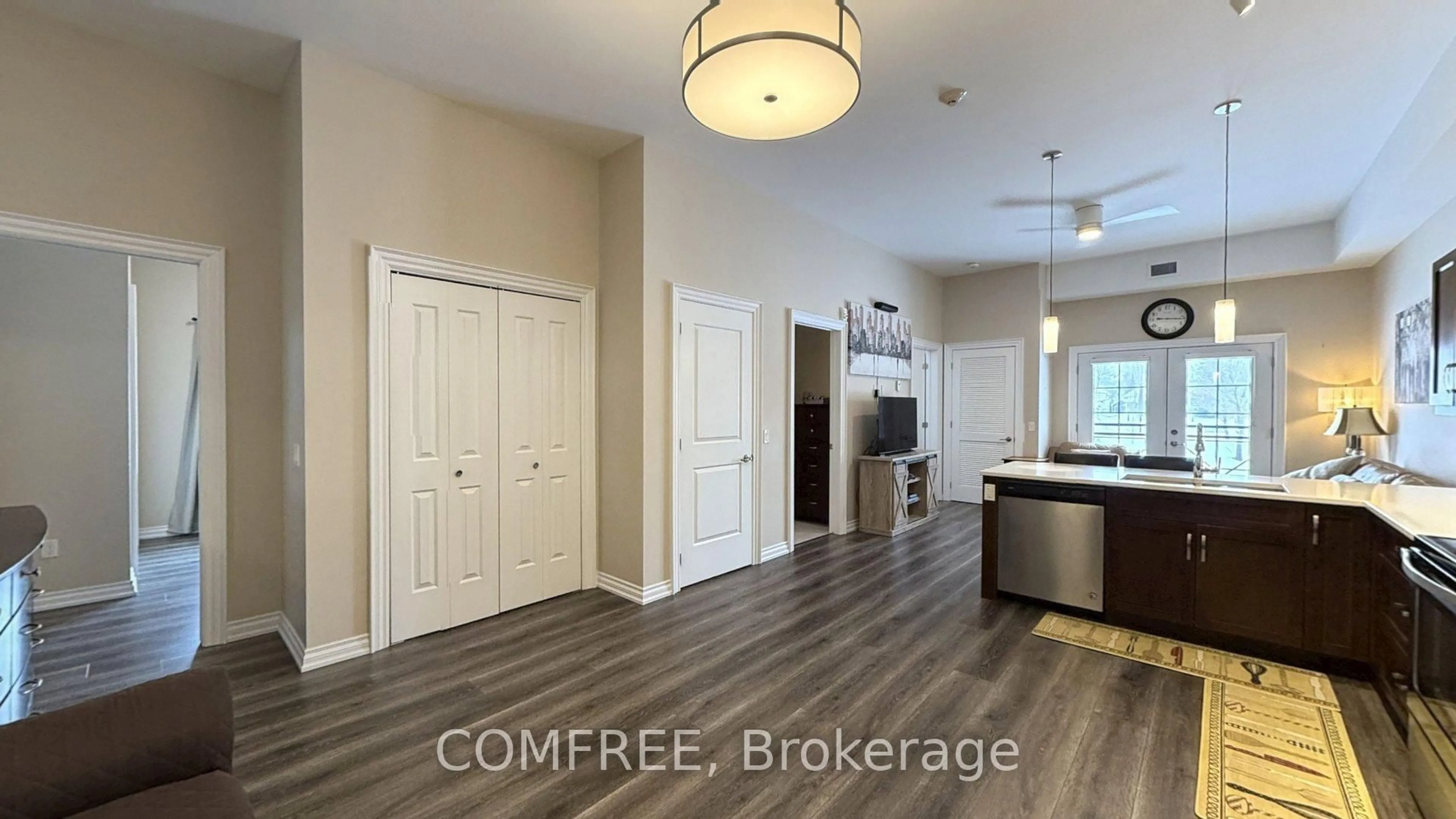 Unknown for 25 King St #204, Kawartha Lakes Ontario K9V 1C4