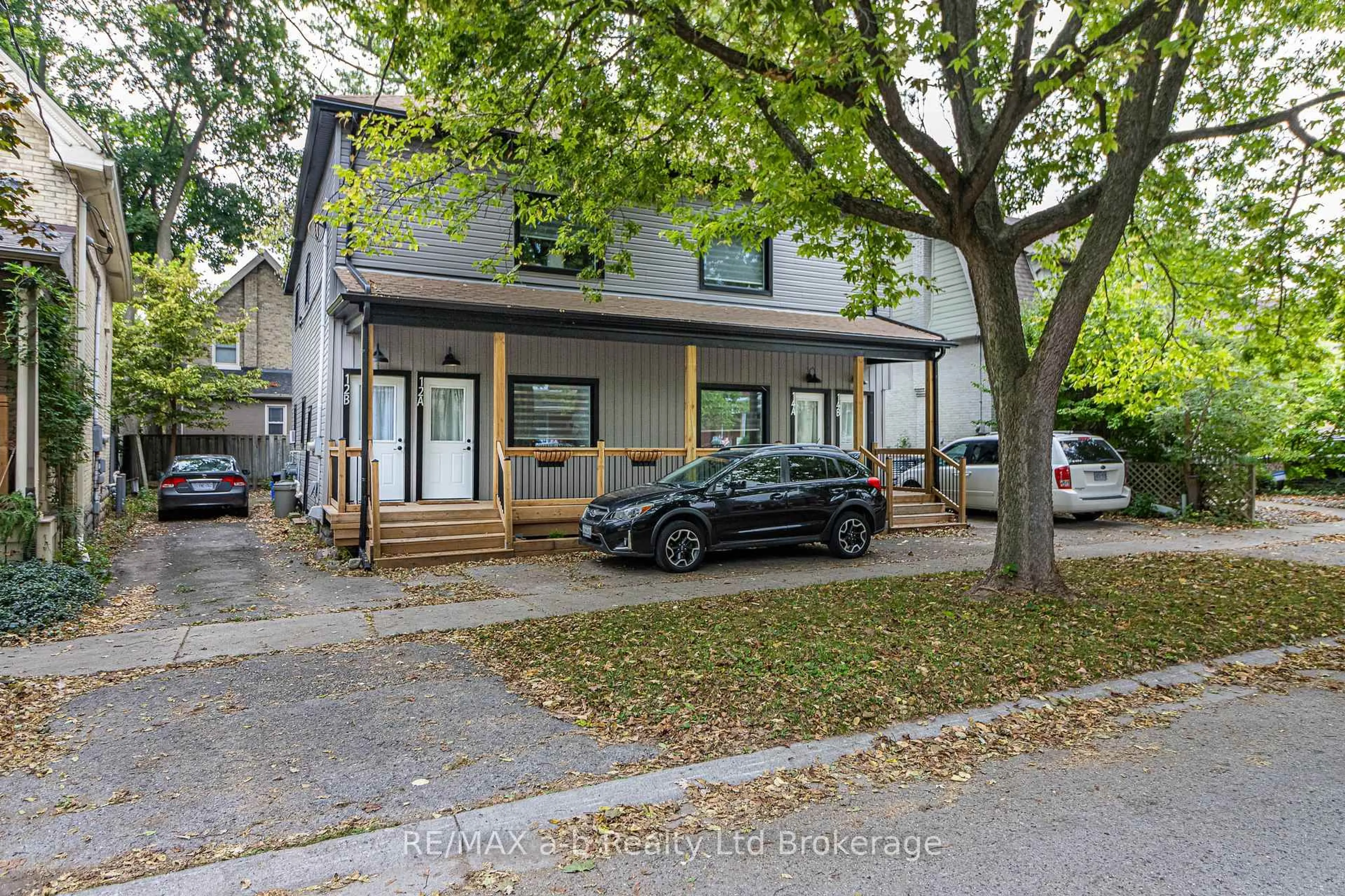 Unknown for 14 Victor St, London South Ontario N6C 1B7