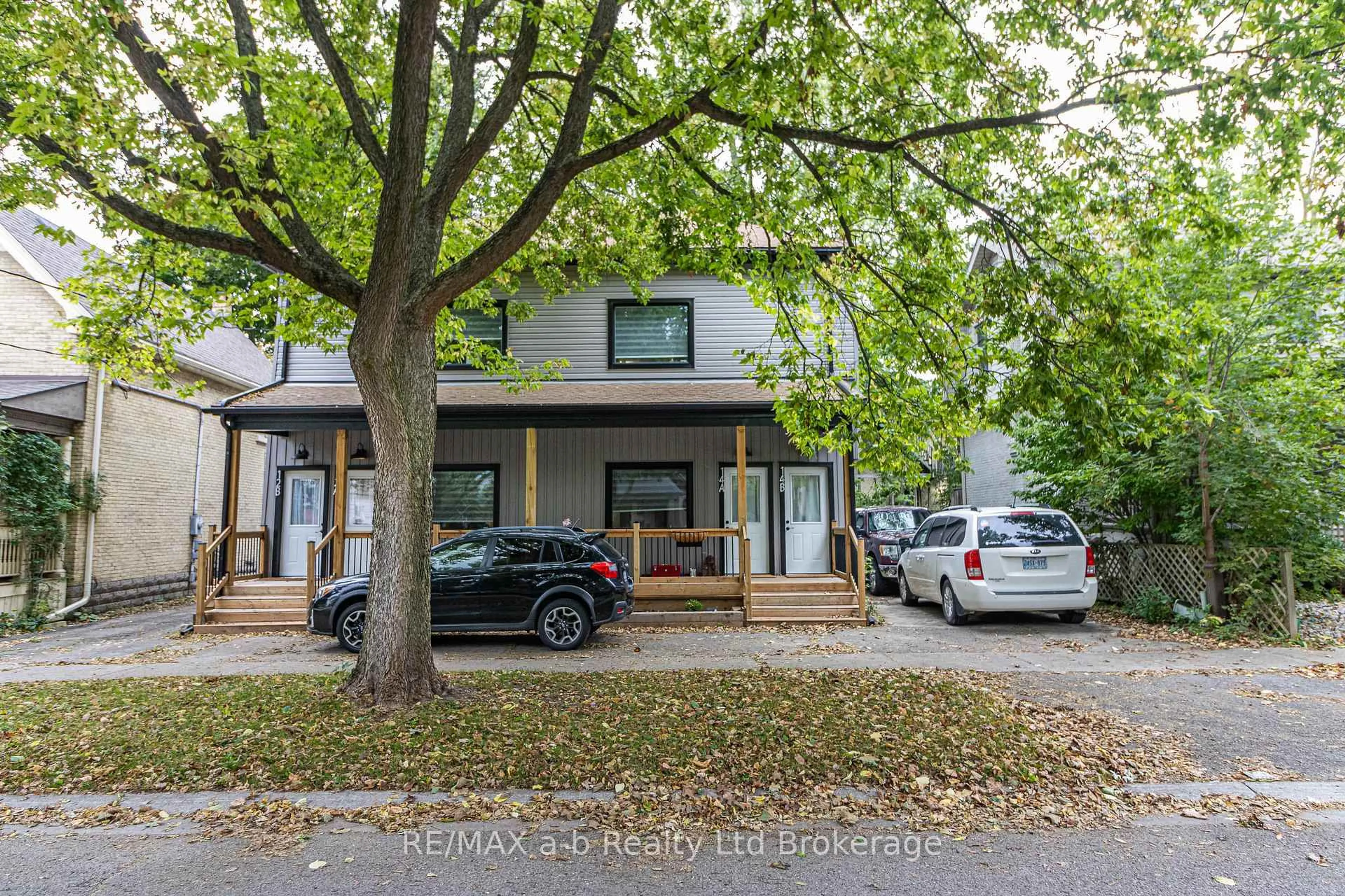 Unknown for 14 Victor St, London South Ontario N6C 1B7