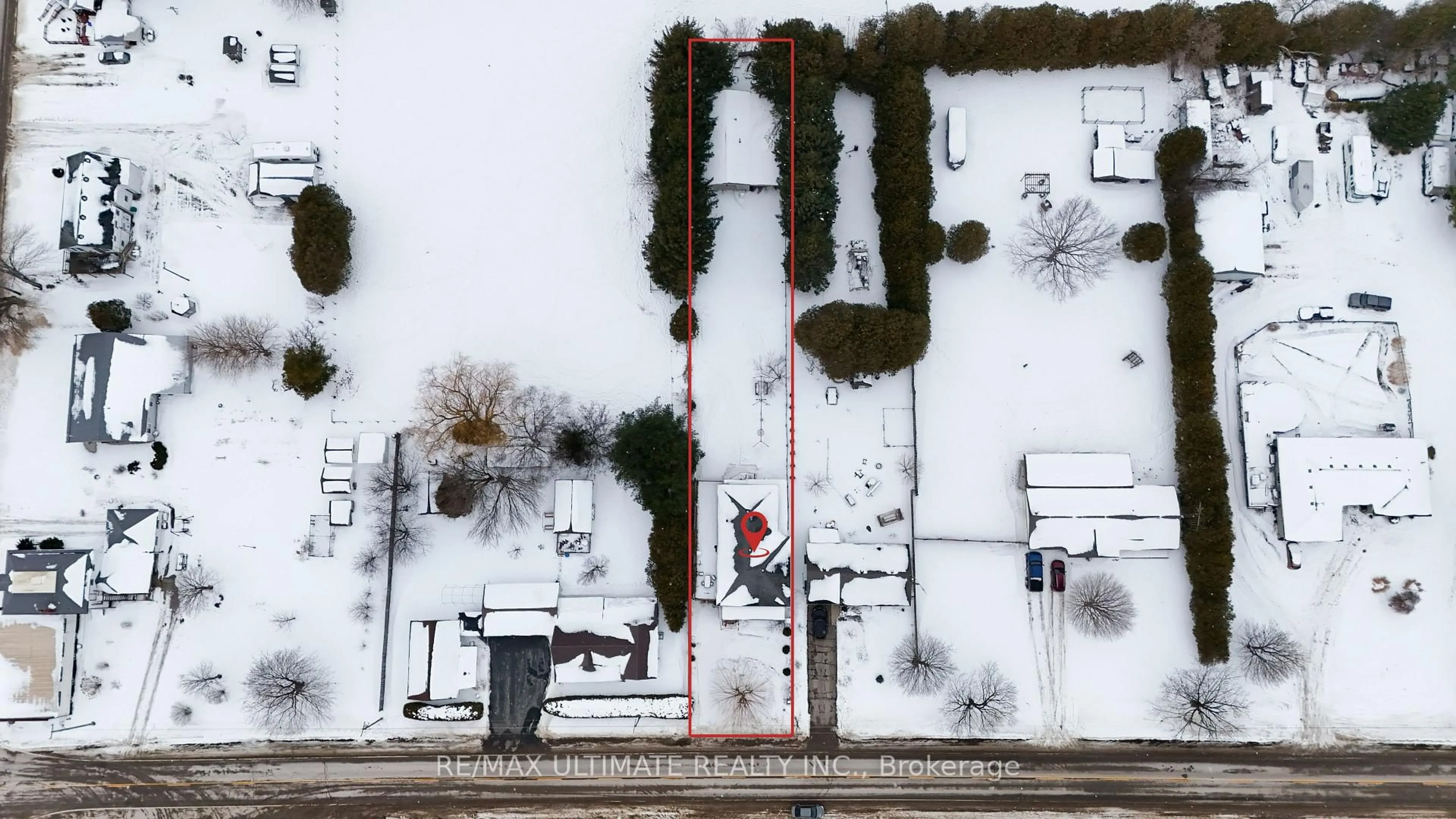 A pic from outside/outdoor area/front of a property/back of a property/a pic from drone, unknown for 13 Norfolk County Road 21 St, Norfolk Ontario N0E 1G0