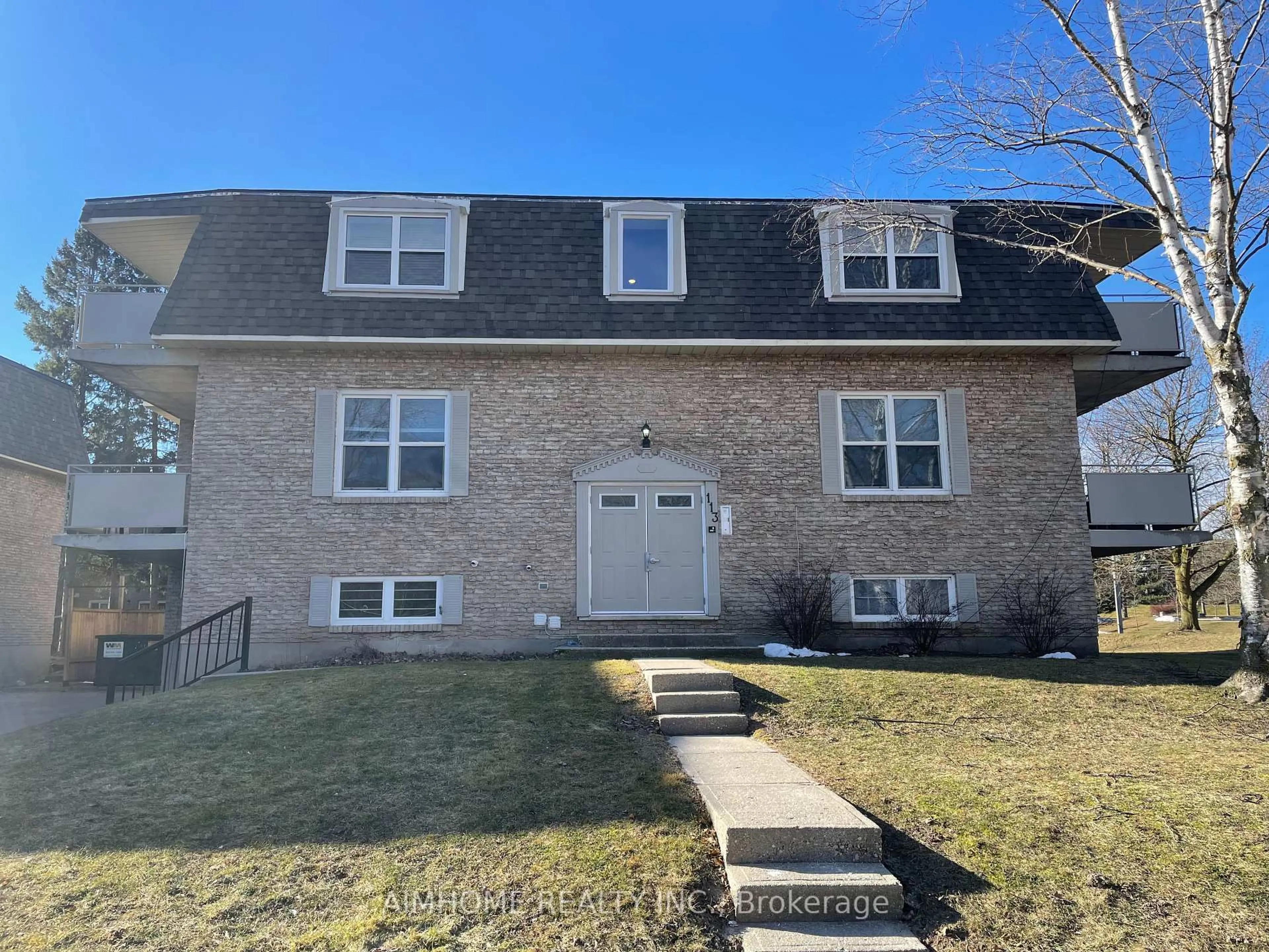 Unknown for 113 Westmount Rd #4, Waterloo Ontario N2L 5G5