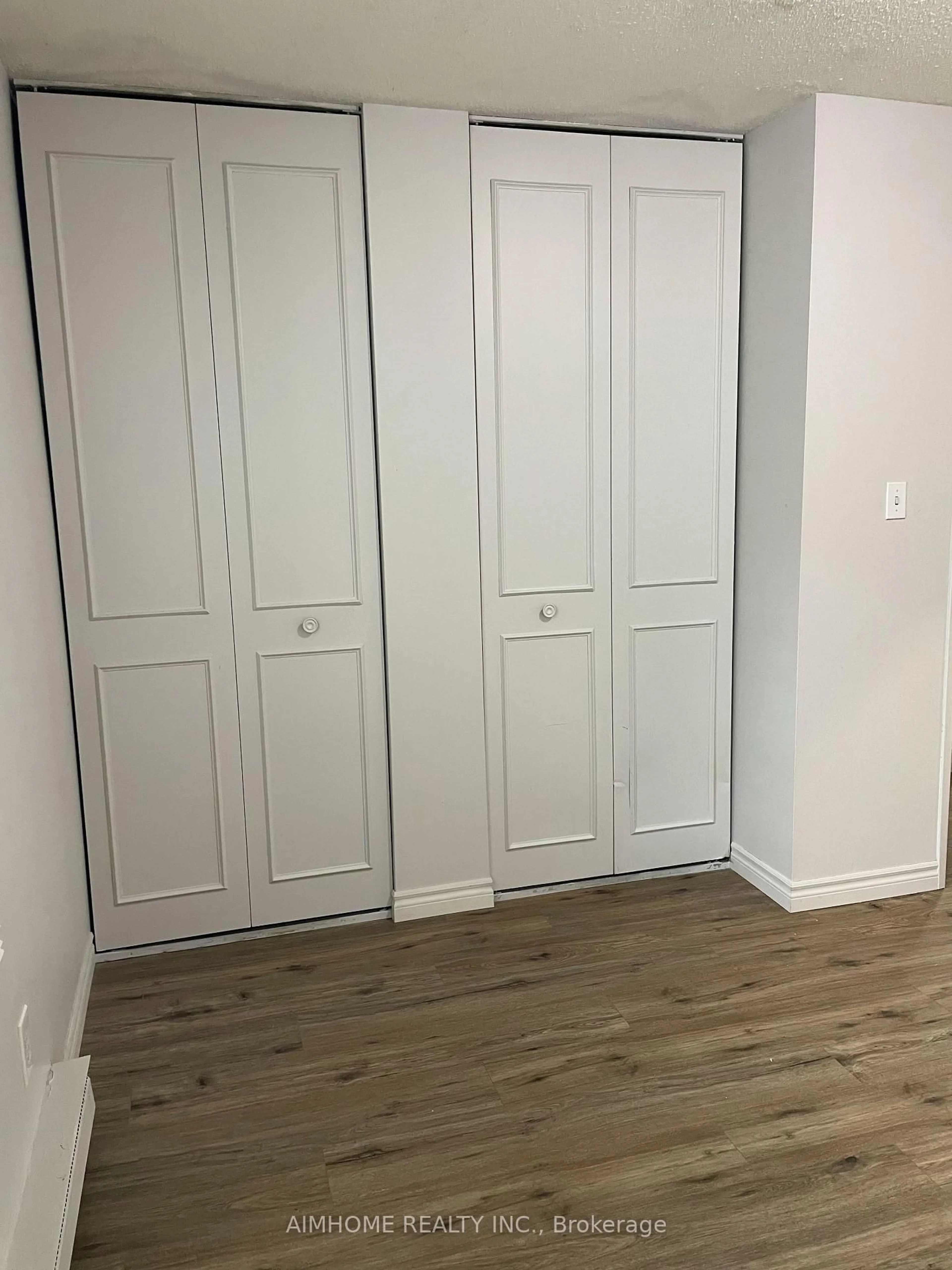 A pic of a room for 113 Westmount Rd #4, Waterloo Ontario N2L 5G5