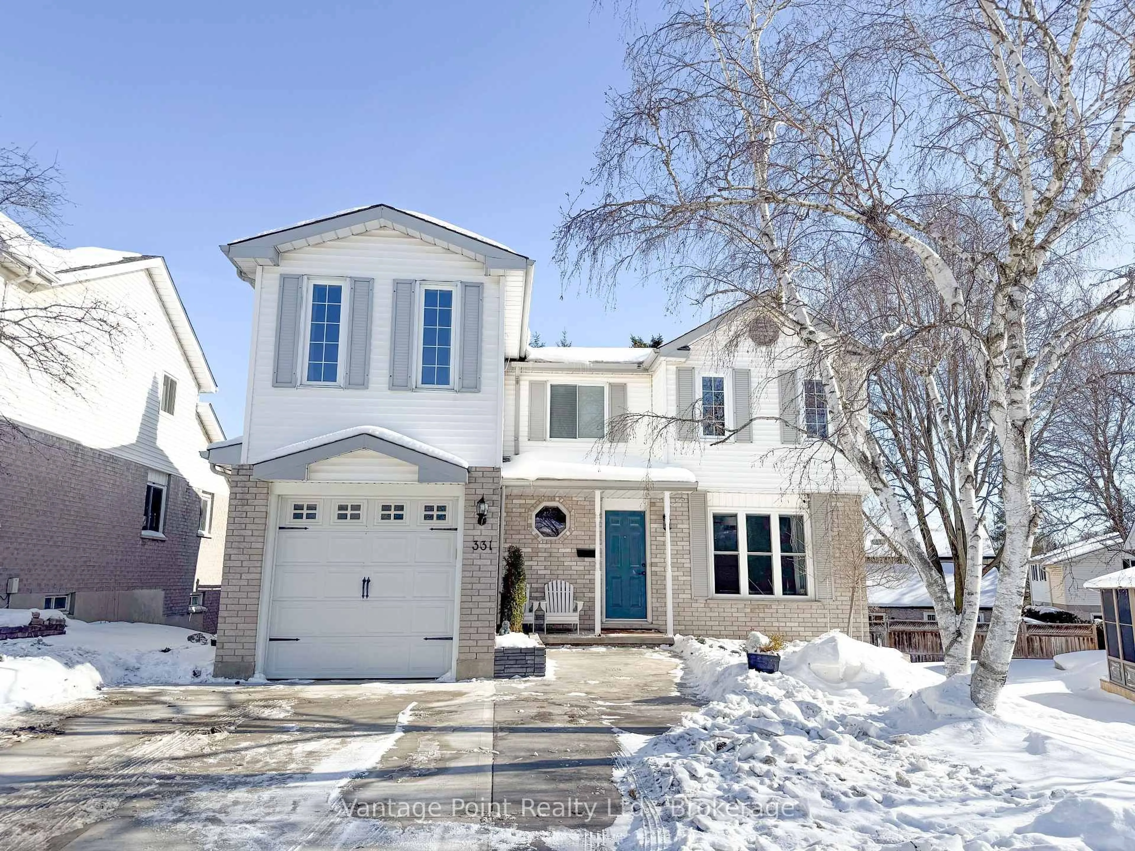 Home with vinyl exterior material, street for 331 Morrison Rd, Kitchener Ontario N2A 3A1