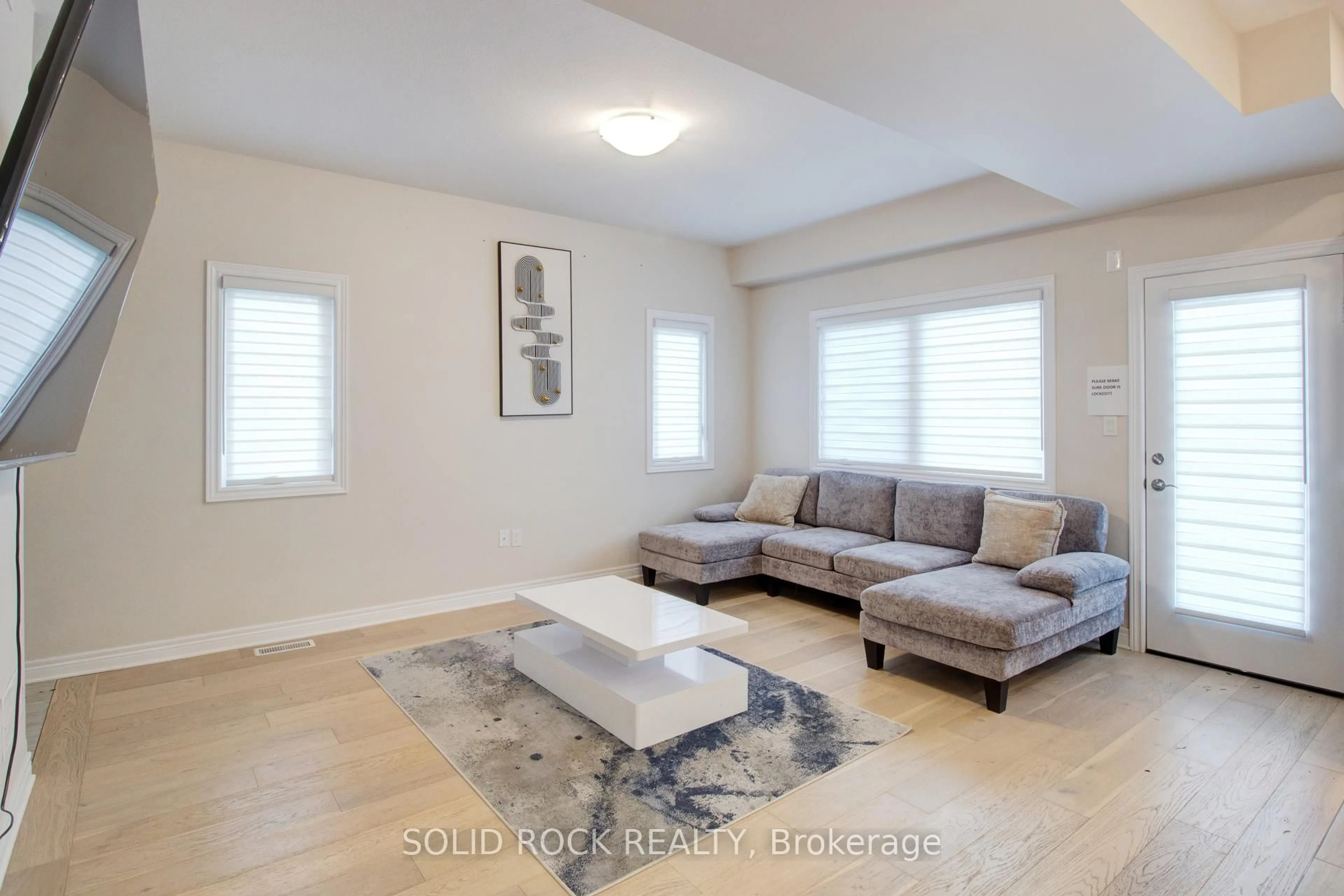 Living room with furniture, unknown for 7387 Sherrilee Cres, Niagara Falls Ontario L2H 3T4