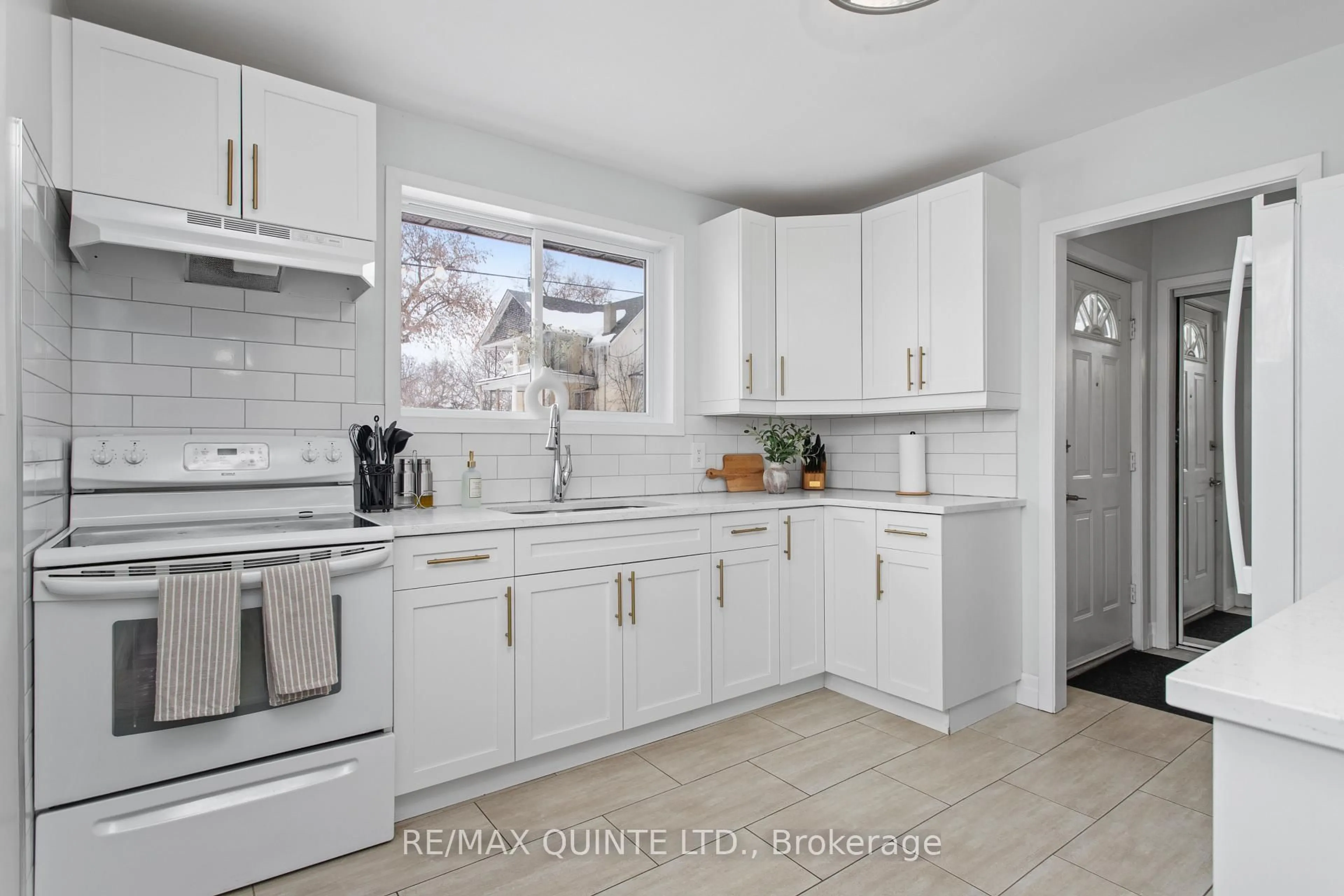 Unknown for 13 Price St, Brighton Ontario K0K 1H0