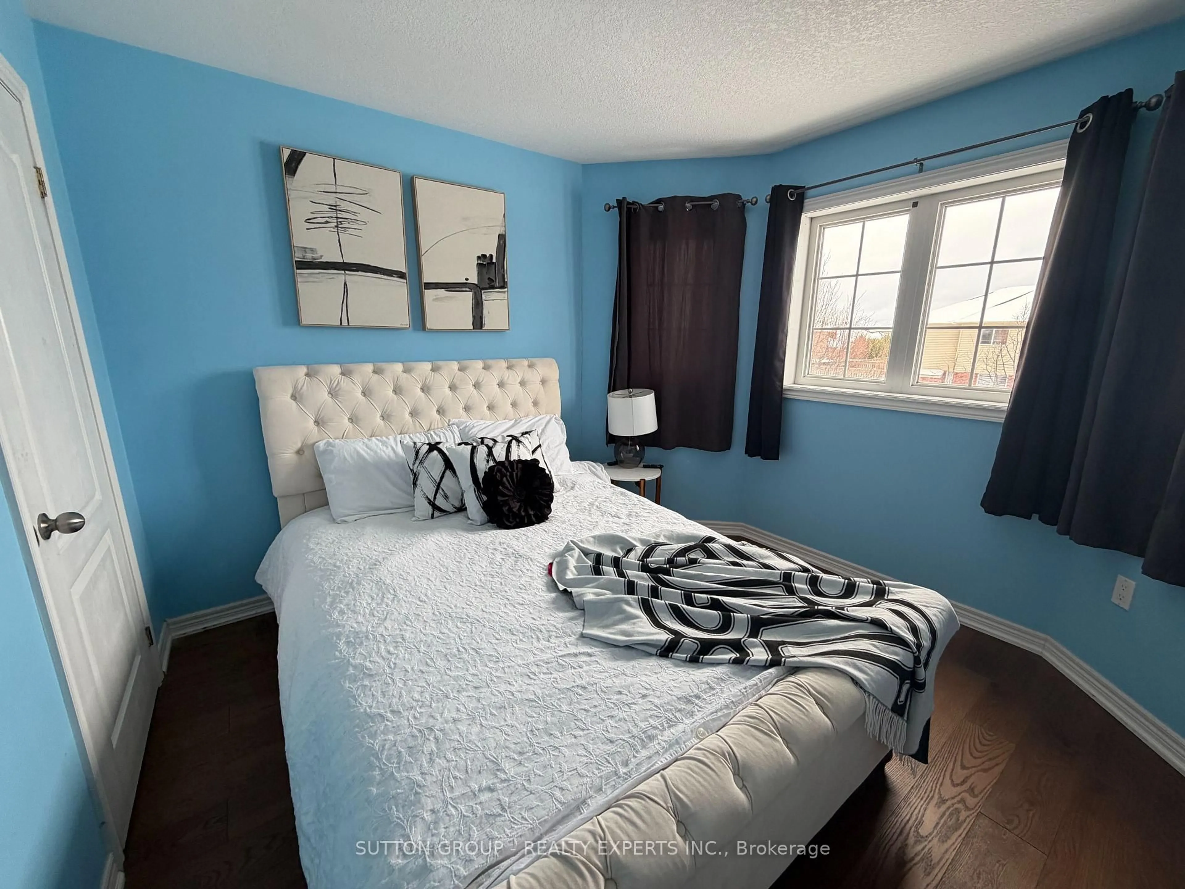 Bedroom with bed, unknown for 28 Cook St, Kawartha Lakes Ontario K9V 0A7