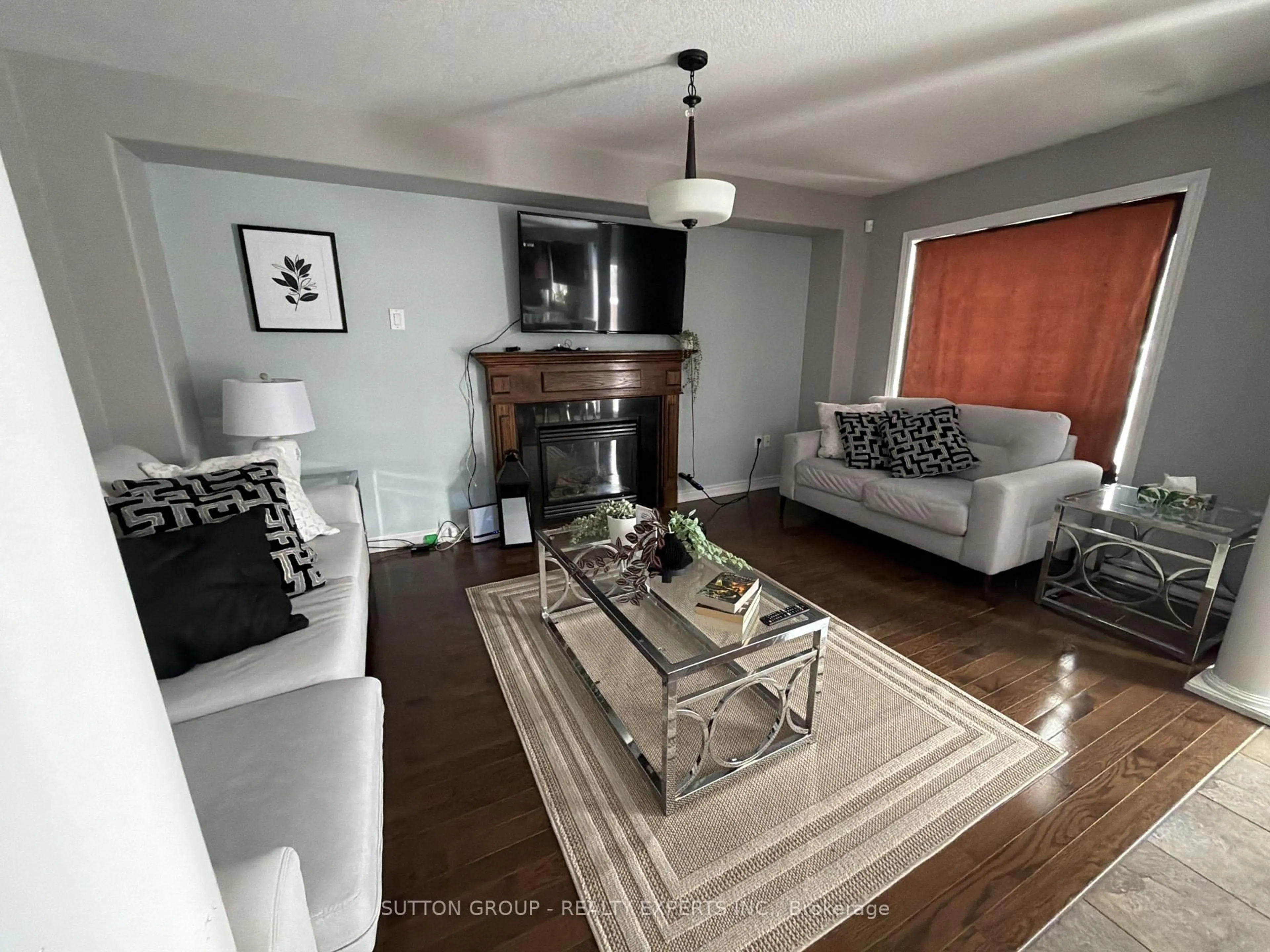 Living room with furniture, unknown for 28 Cook St, Kawartha Lakes Ontario K9V 0A7