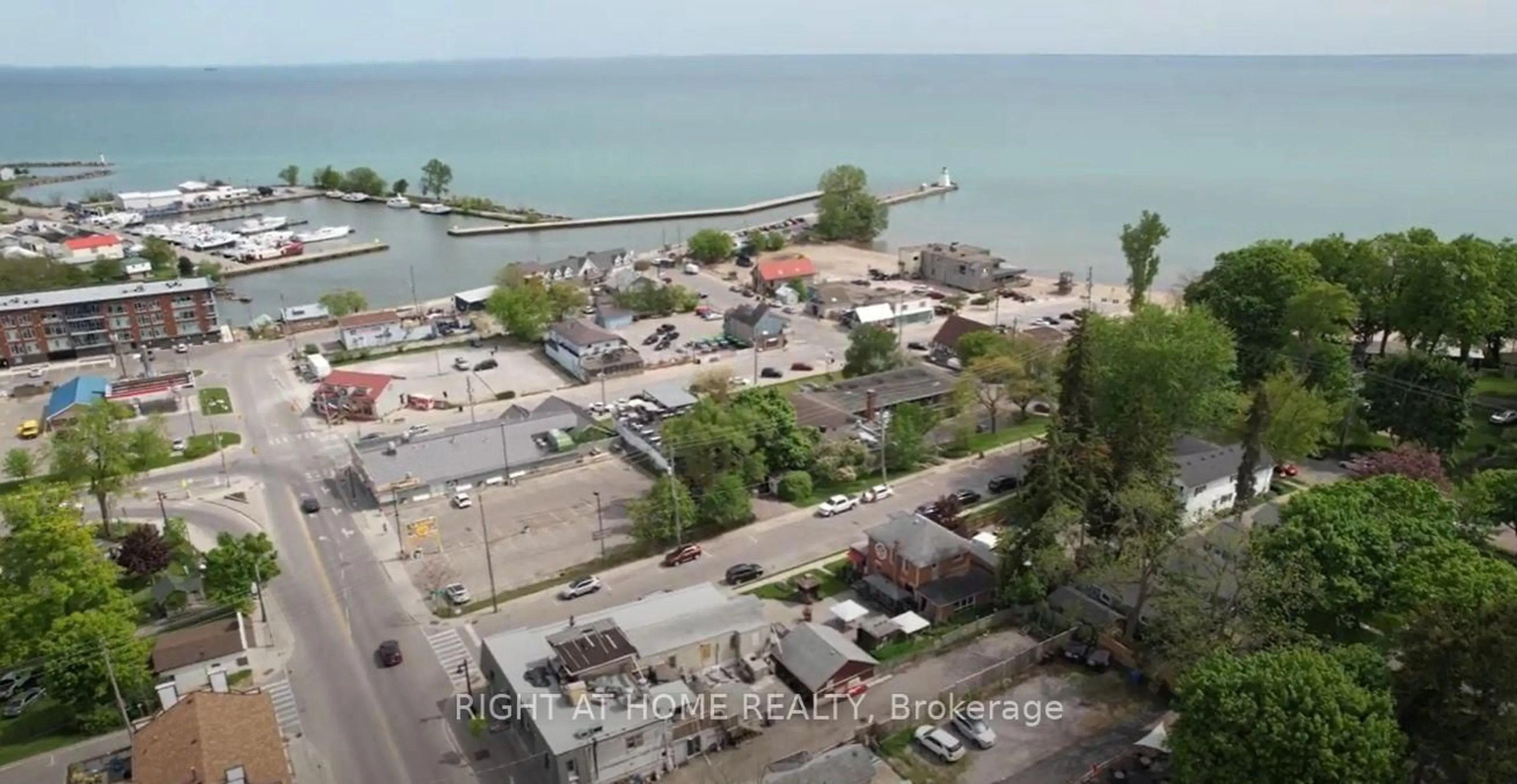 A pic from outside/outdoor area/front of a property/back of a property/a pic from drone, water/lake/river/ocean view for 7 Clinton St, Norfolk Ontario N0A 1N0