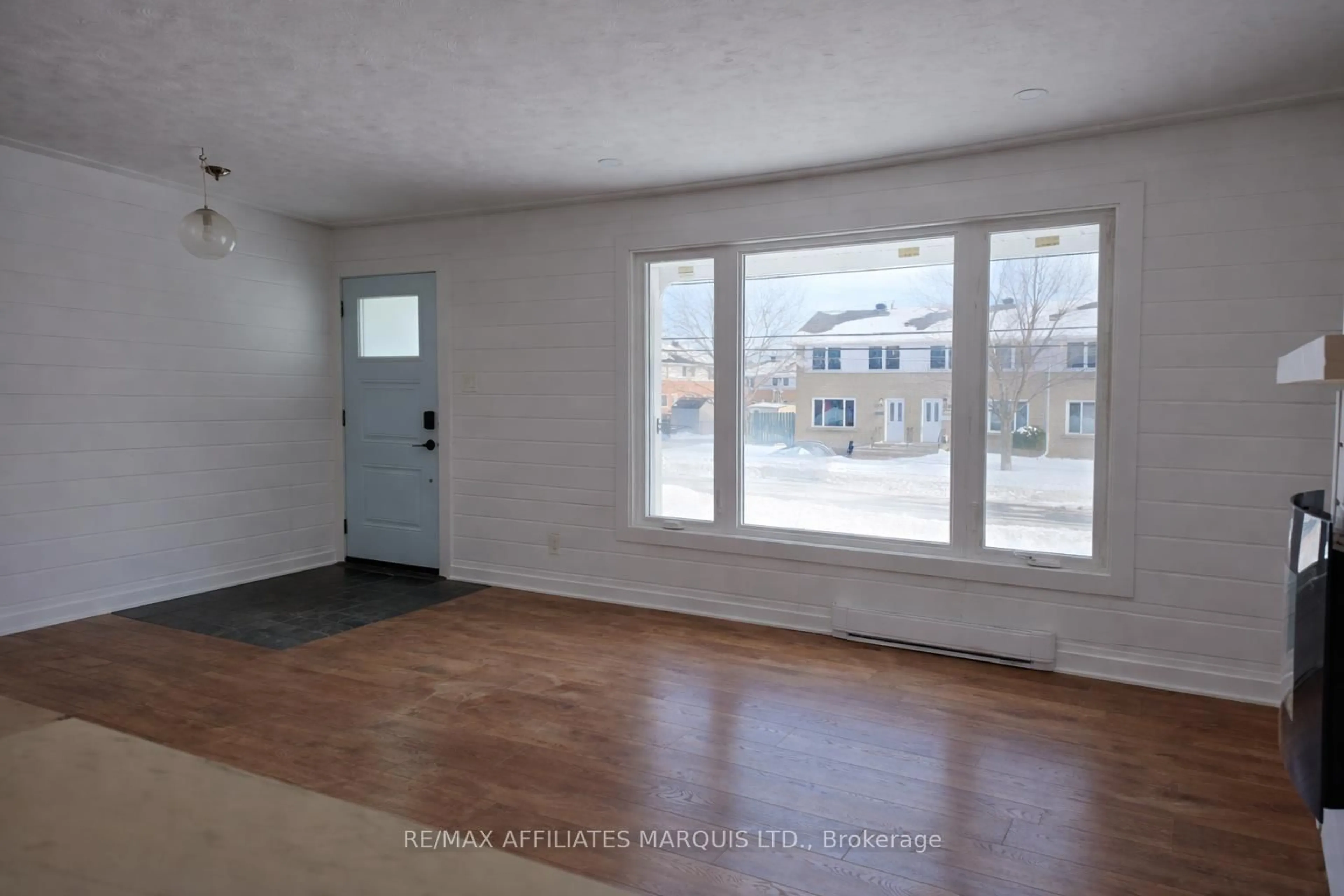 A pic of a room for 1340 Alfred St, Cornwall Ontario K6J 4Z8