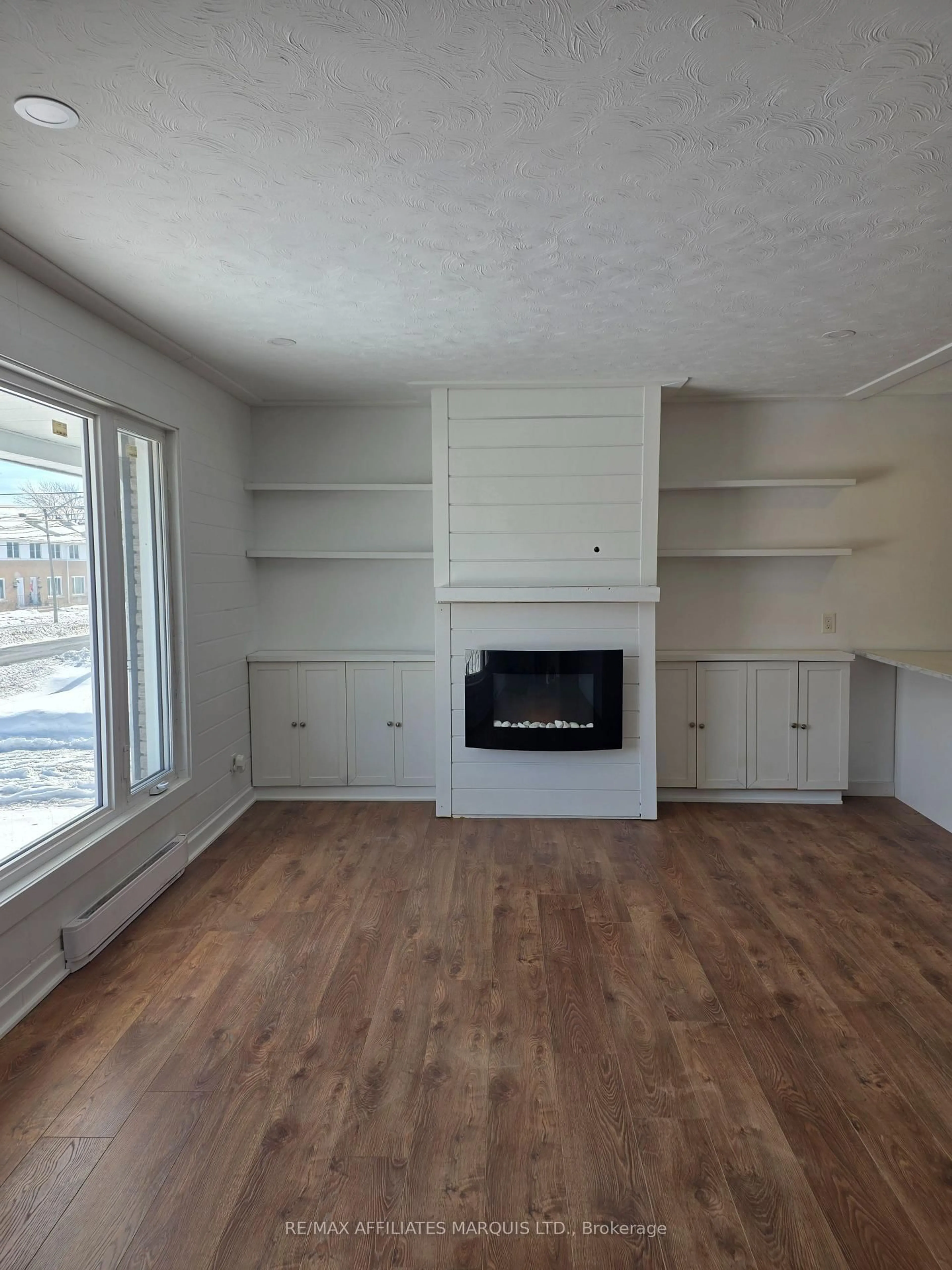 A pic of a room for 1340 Alfred St, Cornwall Ontario K6J 4Z8