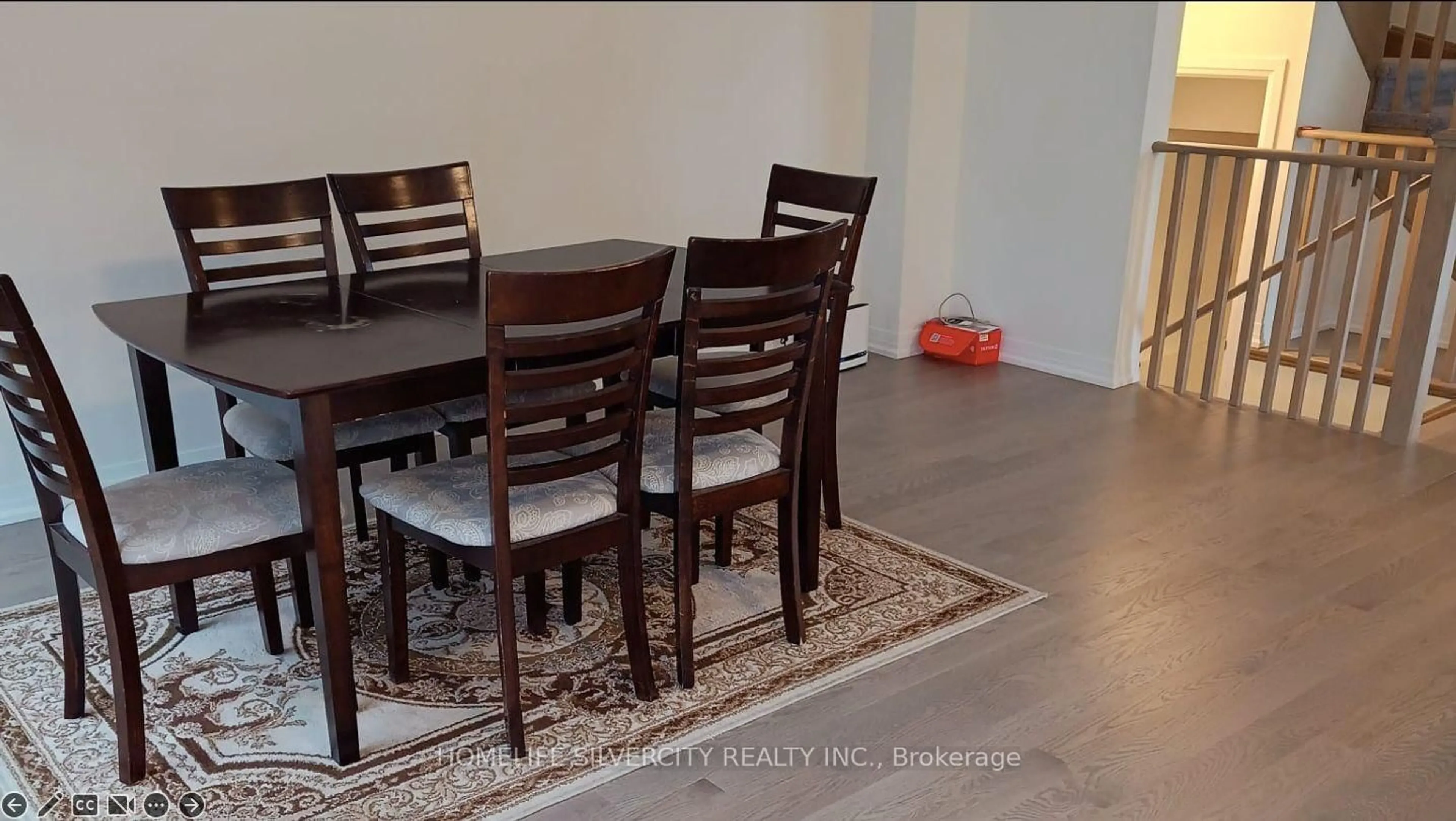Dining room, wood/laminate floor for 200 Newman Dr, Cambridge Ontario N1S 0E2