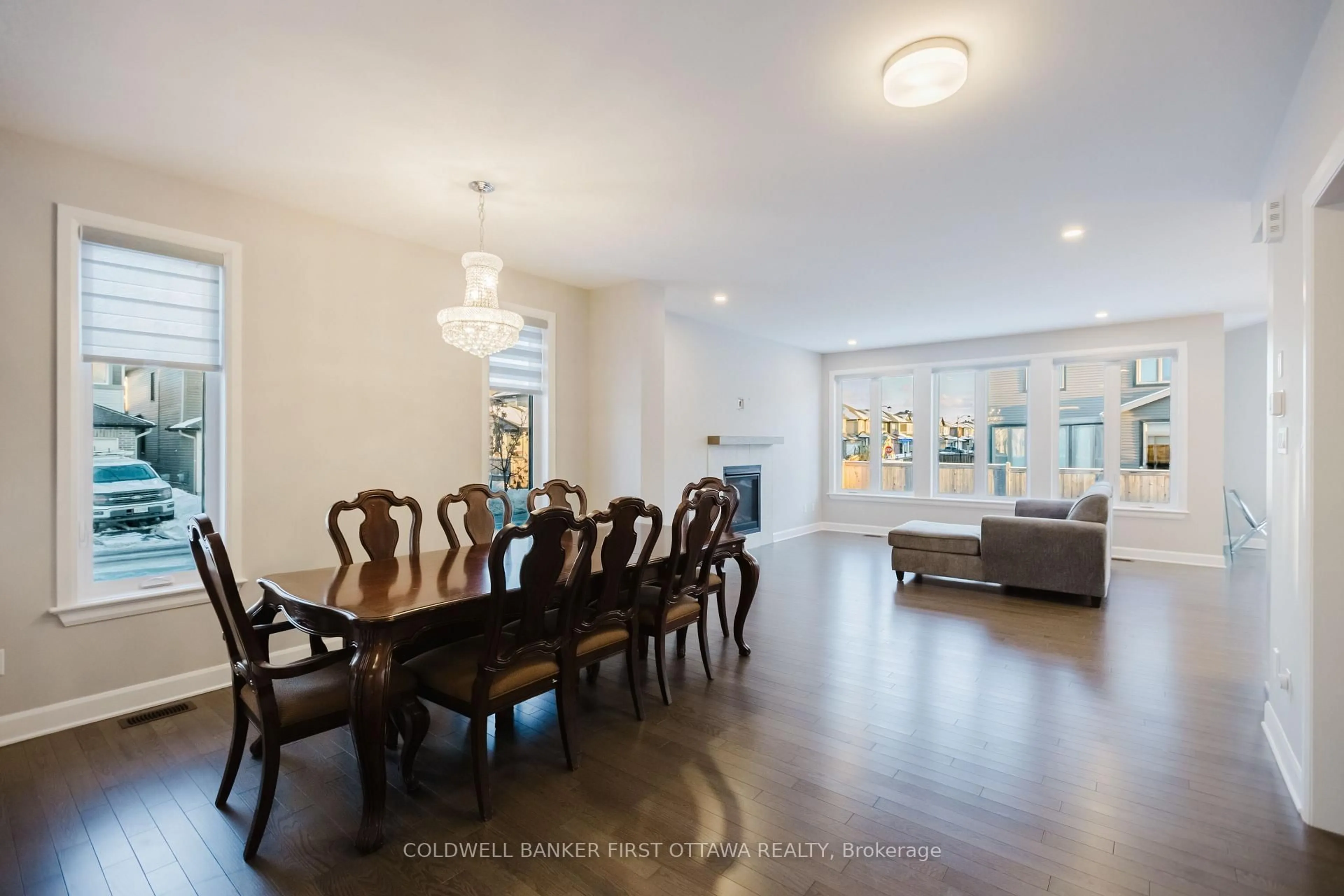 Dining room, wood/laminate floor for 896 Sendero Way, Stittsville Ontario K2S 2W8
