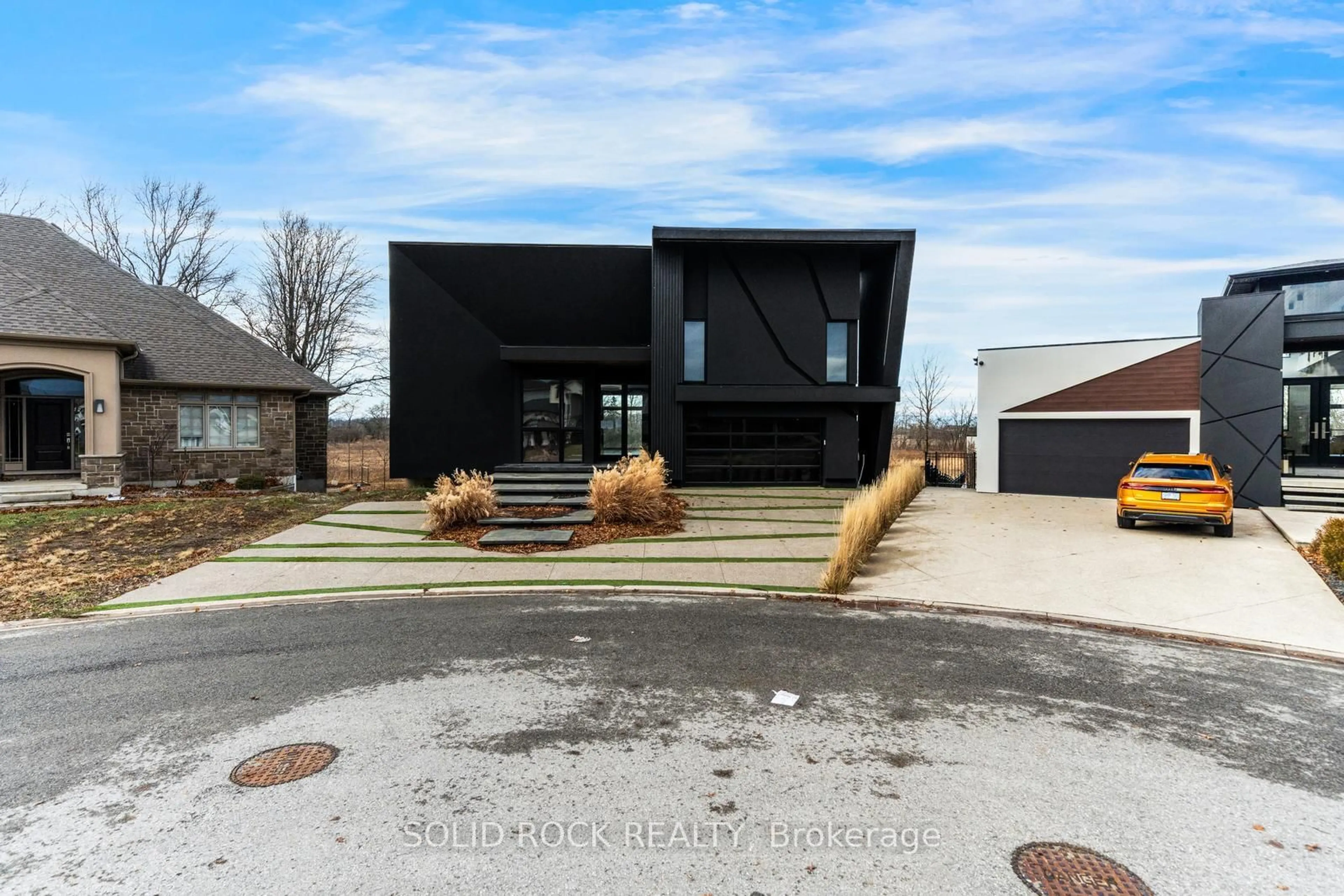 Home with brick exterior material, street for 5599 Osprey Ave, Niagara Falls Ontario L2H 0M2