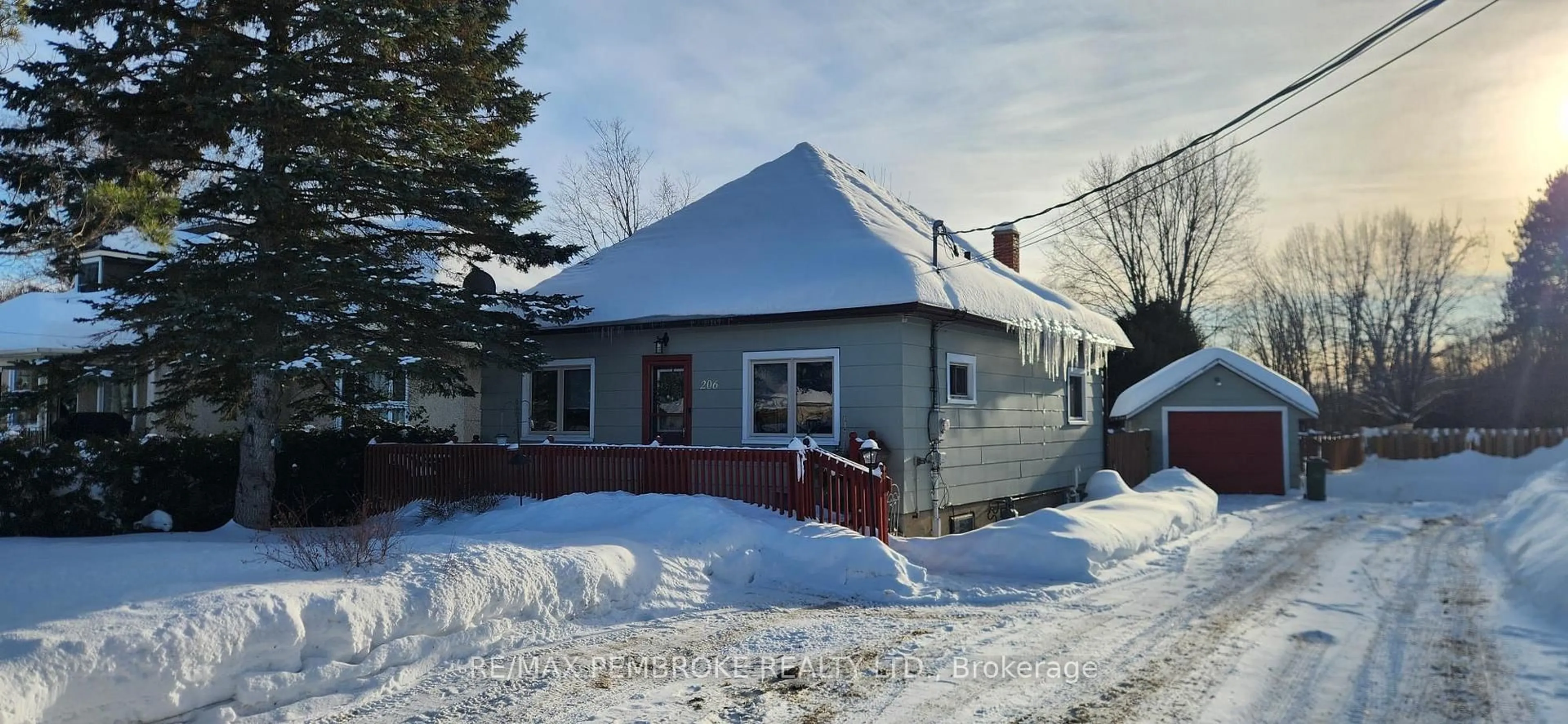 Unknown for 206 Golf Course Rd, Laurentian Valley Ontario K8A 7B3