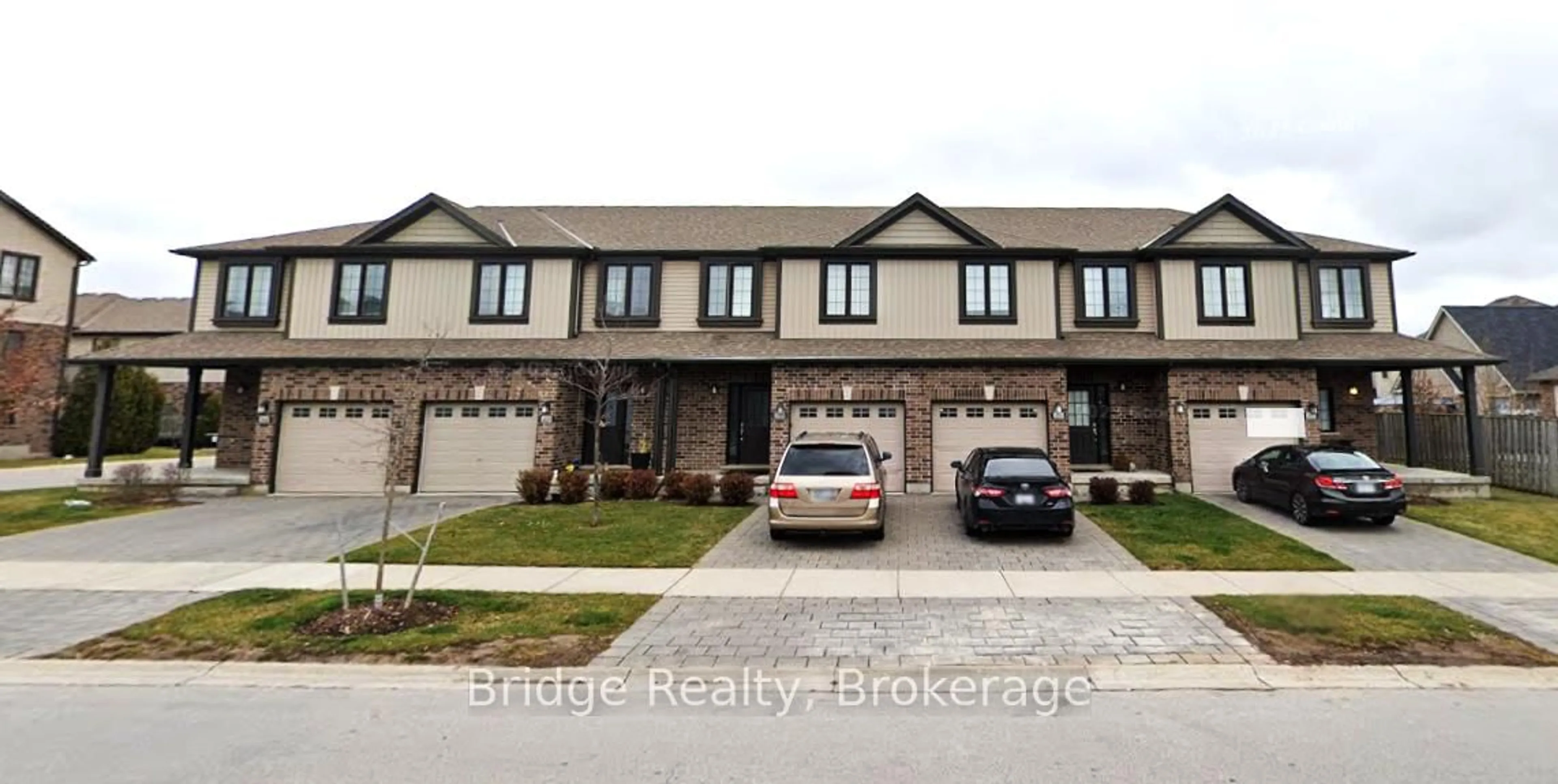 Home with brick exterior material, street for 1016 Oakcrossing Gate #10, London North Ontario N6G 0H1