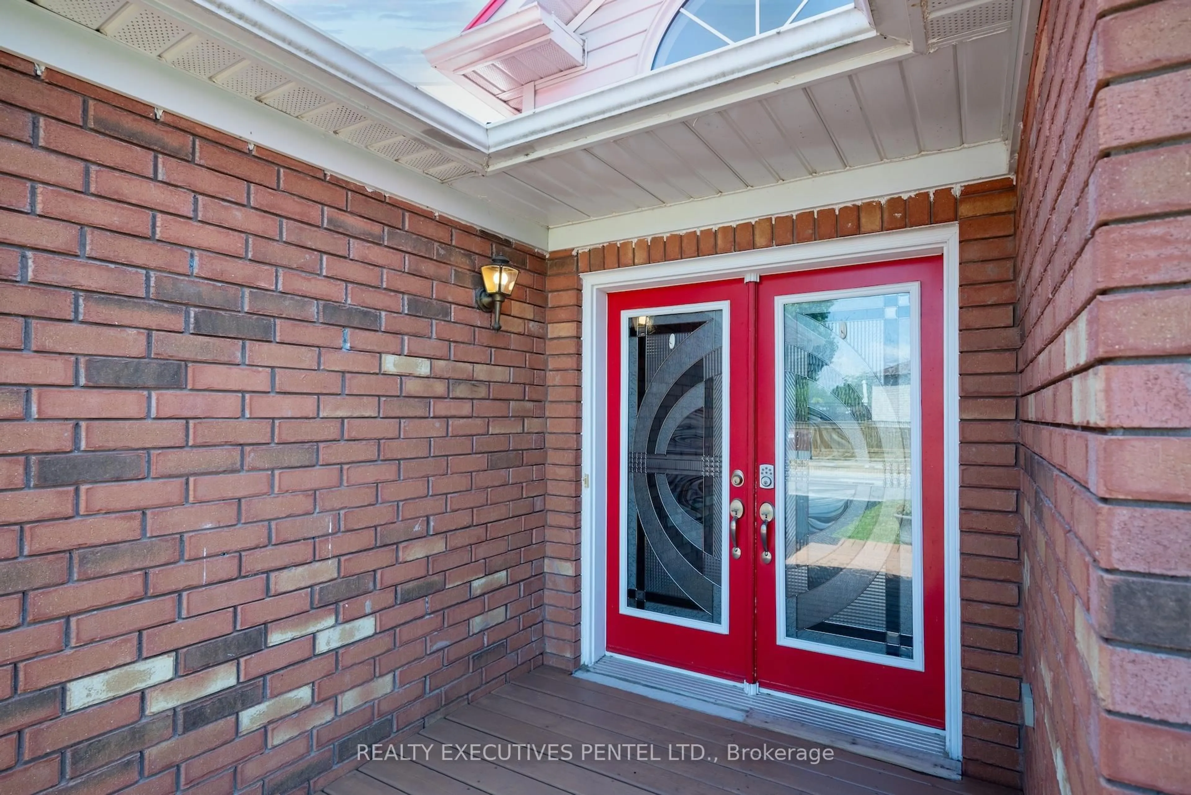 Indoor entryway for 58 Baxter Pl, Port Hope Ontario L1A 4J6