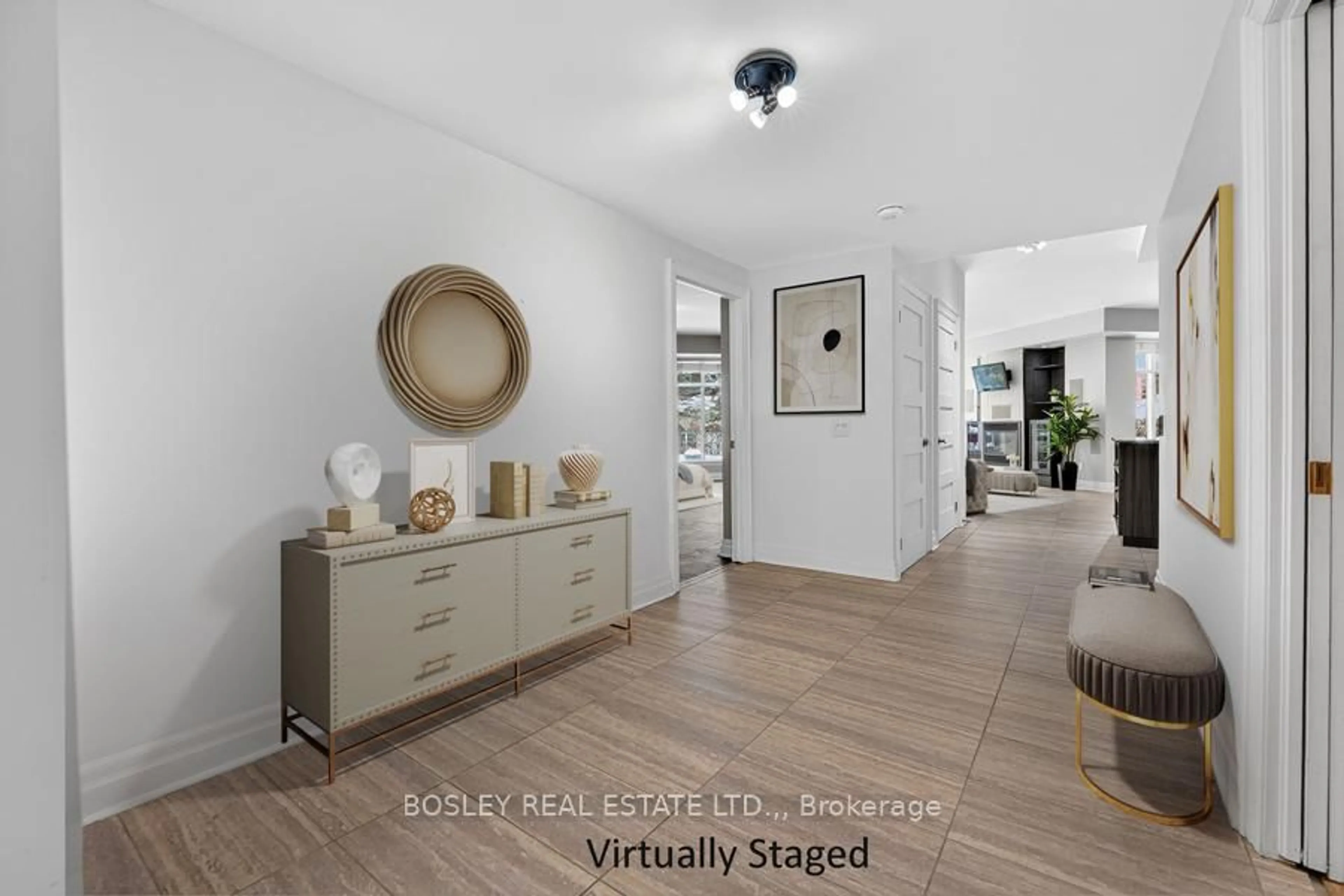 Indoor entryway for 225 Ricardo St #107, Niagara-on-the-Lake Ontario L0S 1J0