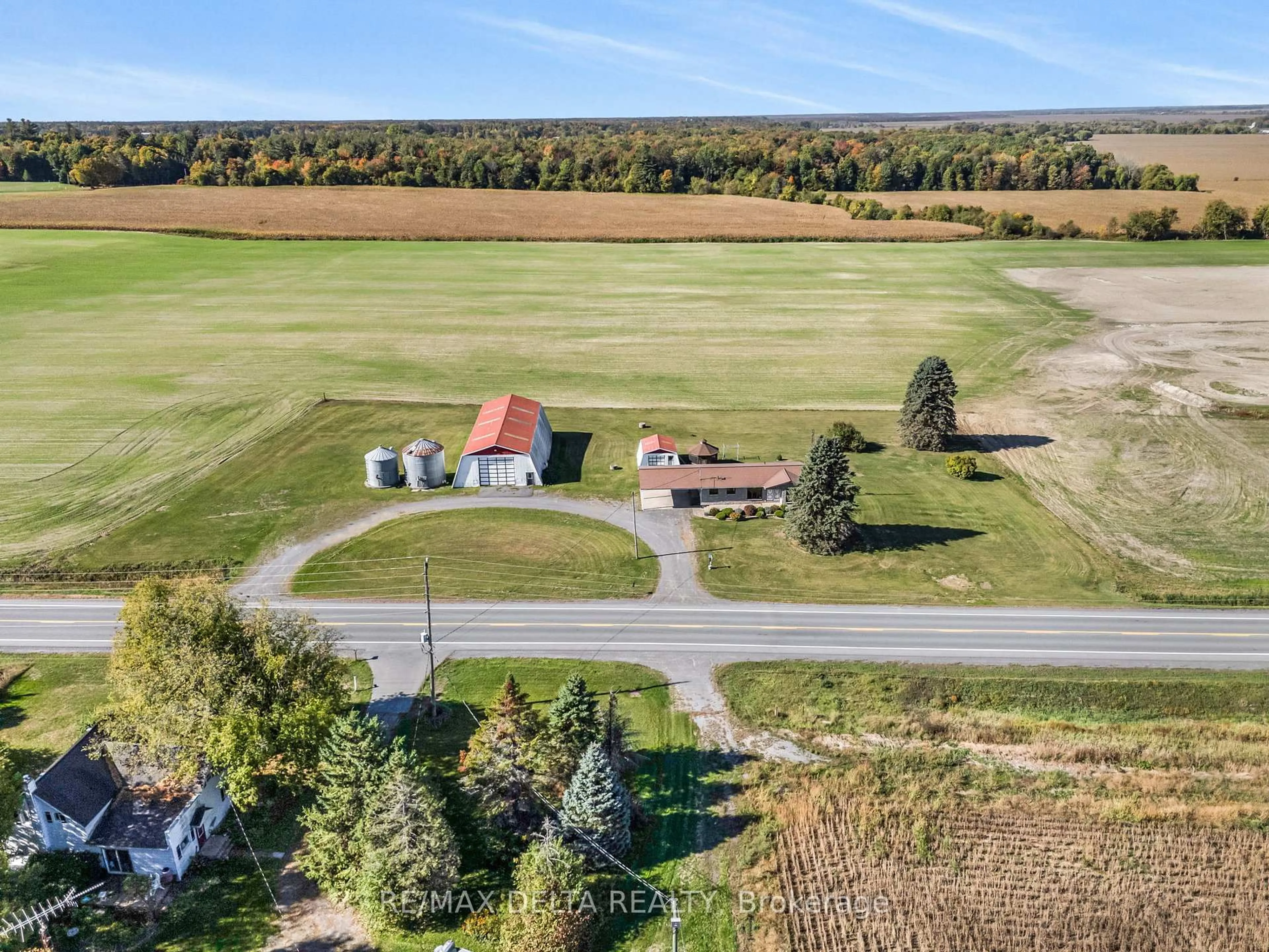 A pic from outside/outdoor area/front of a property/back of a property/a pic from drone, unknown for 2894 County Road 9 Rd, The Nation Ontario K0B 1G0