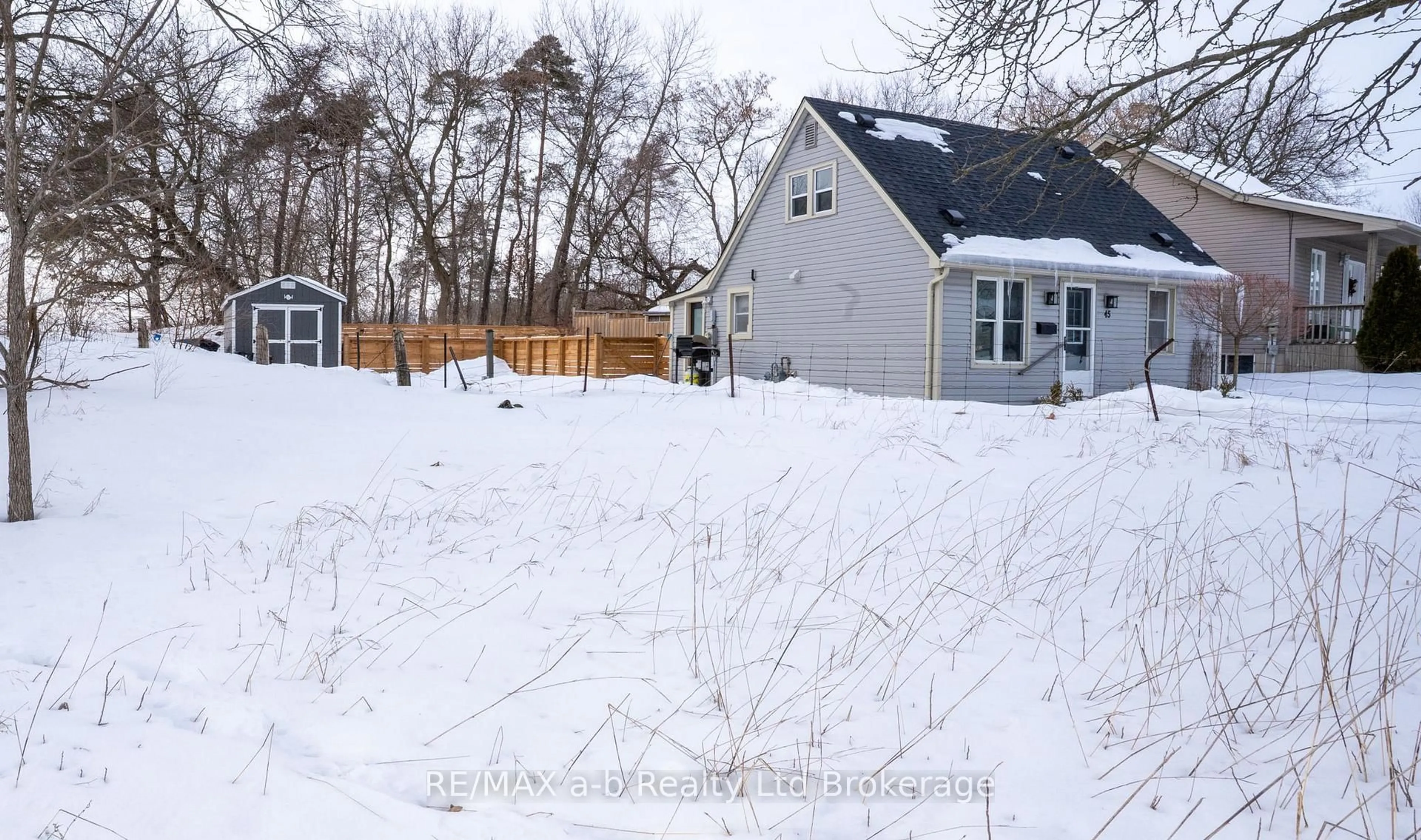 Unknown for 45 3rd Conc Rd NTR Rd, Norfolk Ontario N4G 2T3