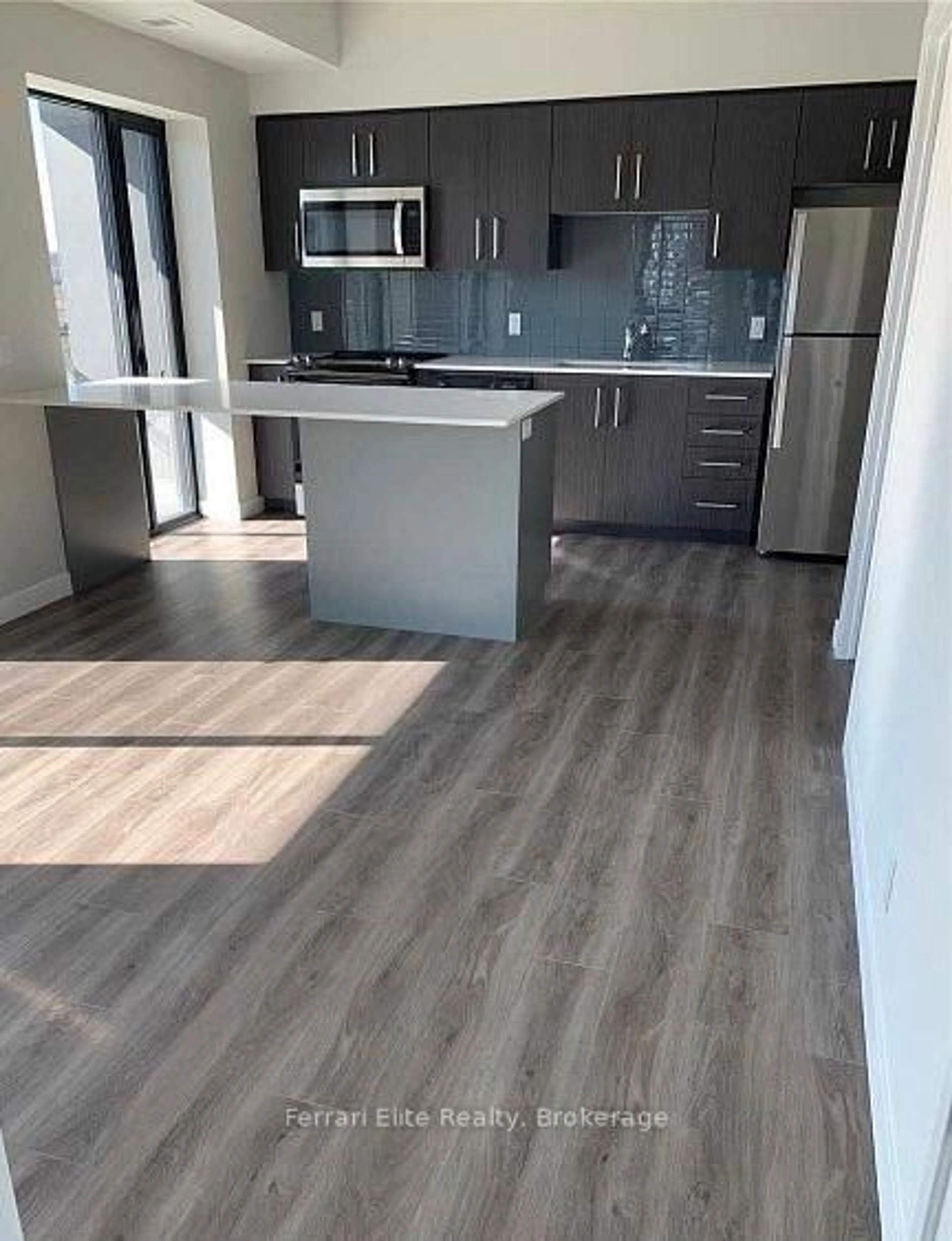 Unknown for 15 Queen St #1114, Hamilton Ontario L8P 0C6