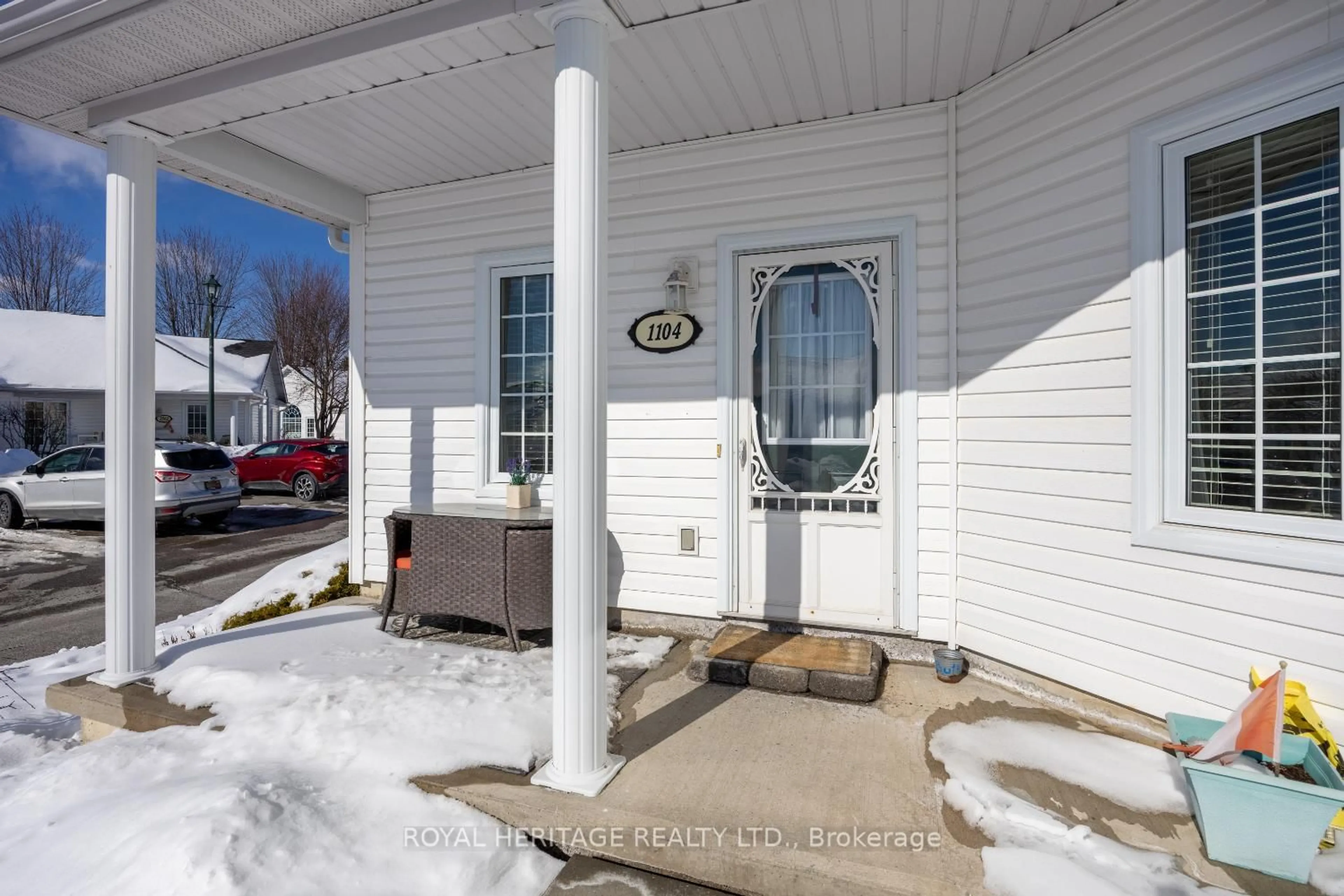 Indoor entryway for 1055 Birchwood Tr #1104, Cobourg Ontario K9A 5Y2