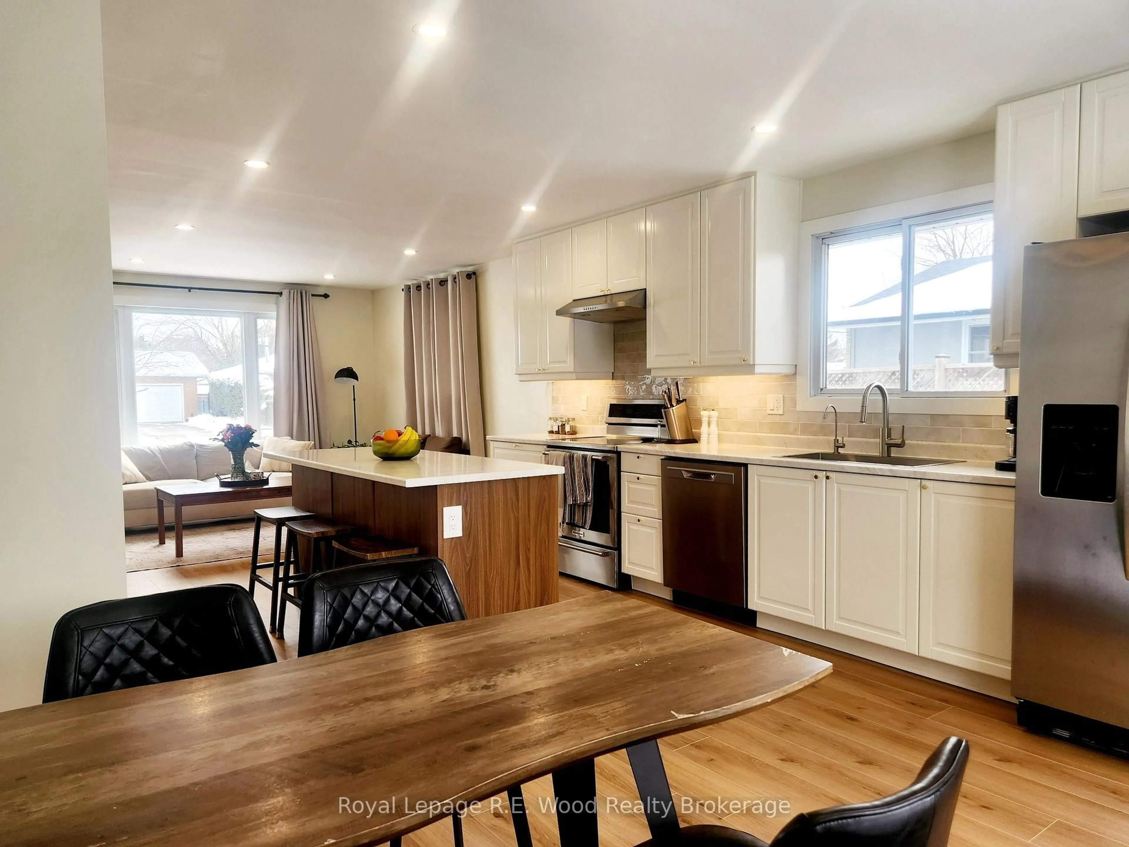 Open concept kitchen, wood/laminate floor for 6 Centennial Ave, Tillsonburg Ontario N4G 4R6