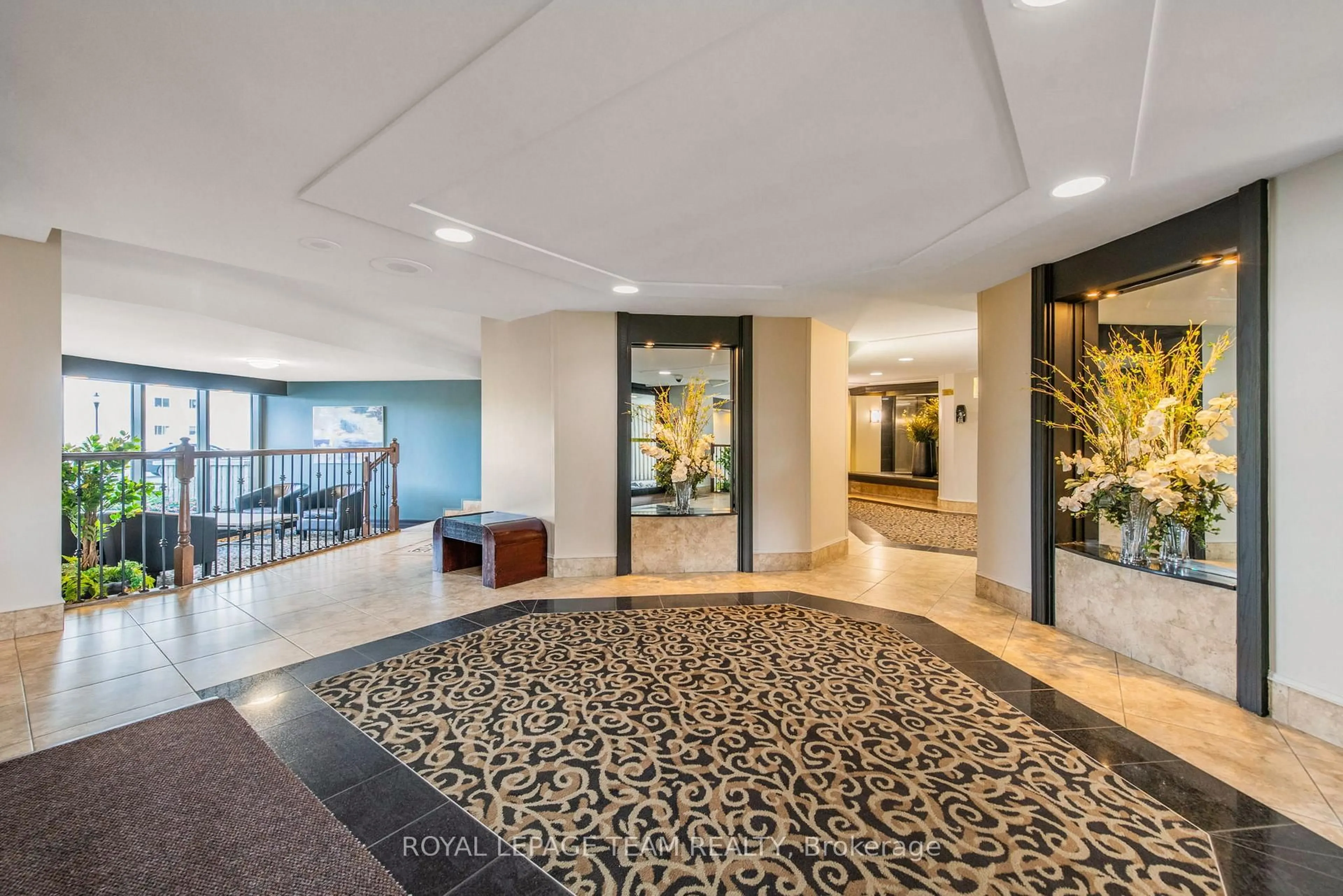 Lobby for 1081 Ambleside Dr #1101, Ottawa Ontario K2B 8C8