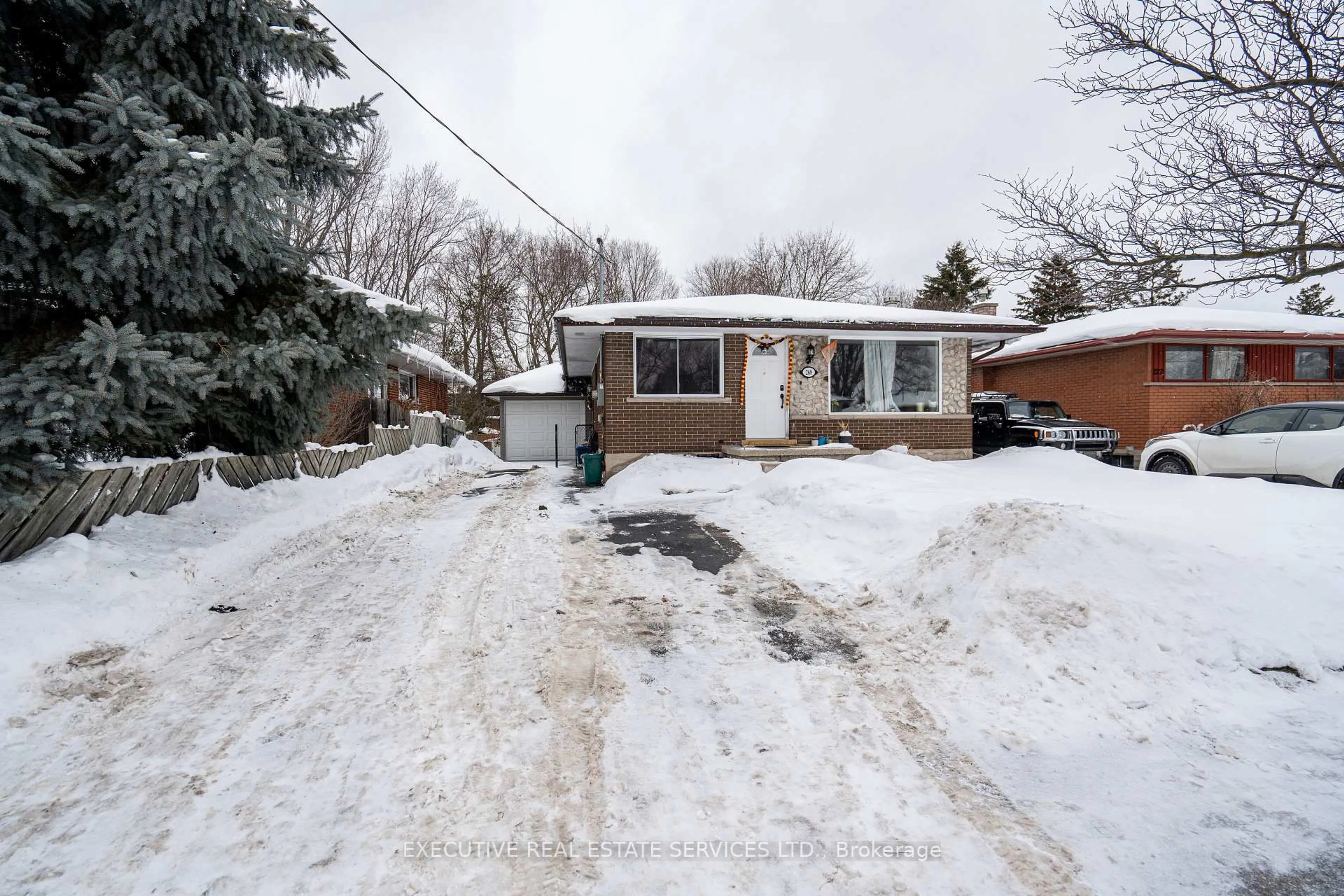 A pic from outside/outdoor area/front of a property/back of a property/a pic from drone, street for 268 Ross Ave, Kitchener Ontario N2A 1V6