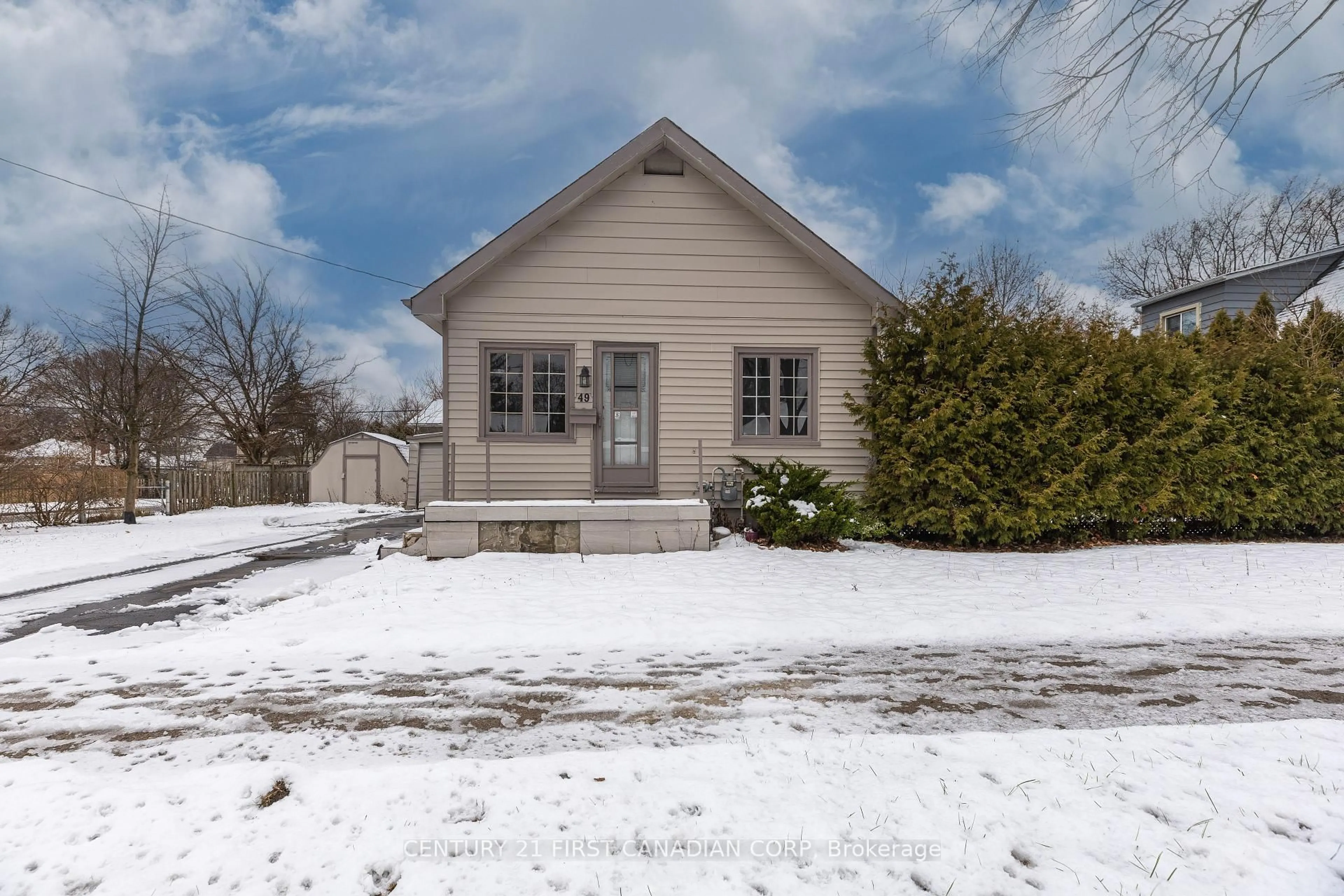 Shed for 49 McNay St, London East Ontario N5Y 1K8