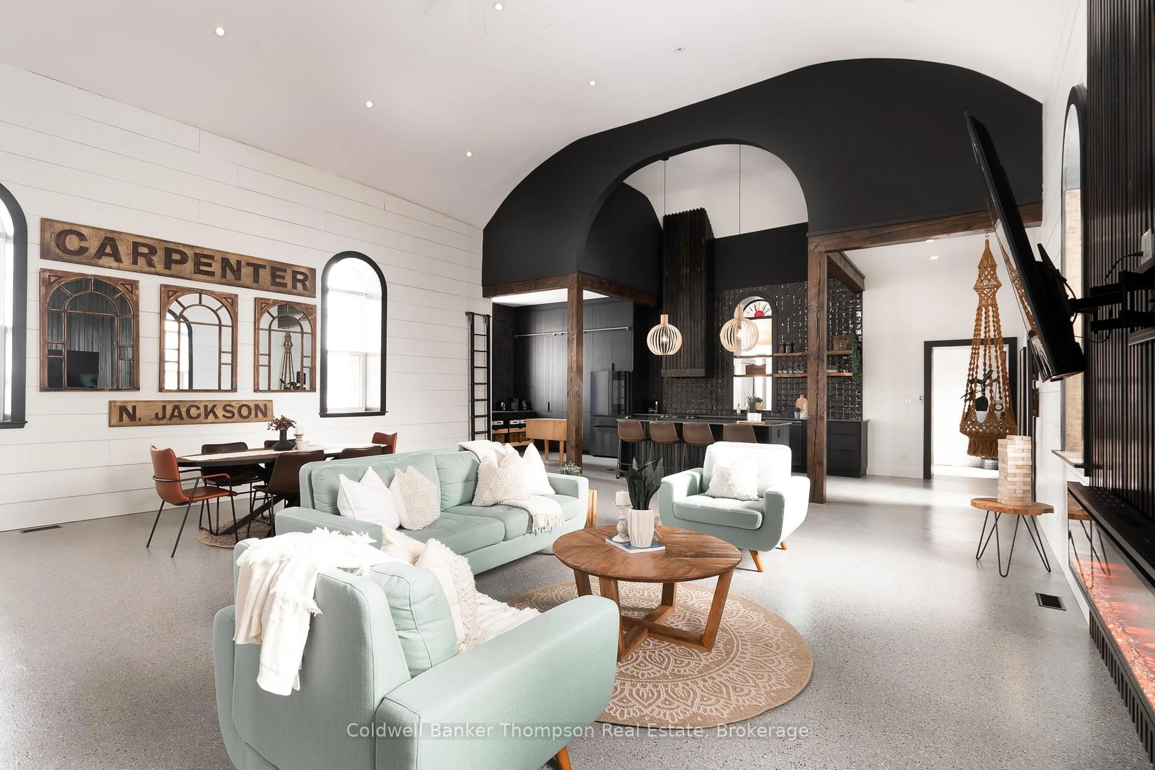 Living room with furniture, unknown for 164 Ontario St, Burk's Falls Ontario P0A 1C0