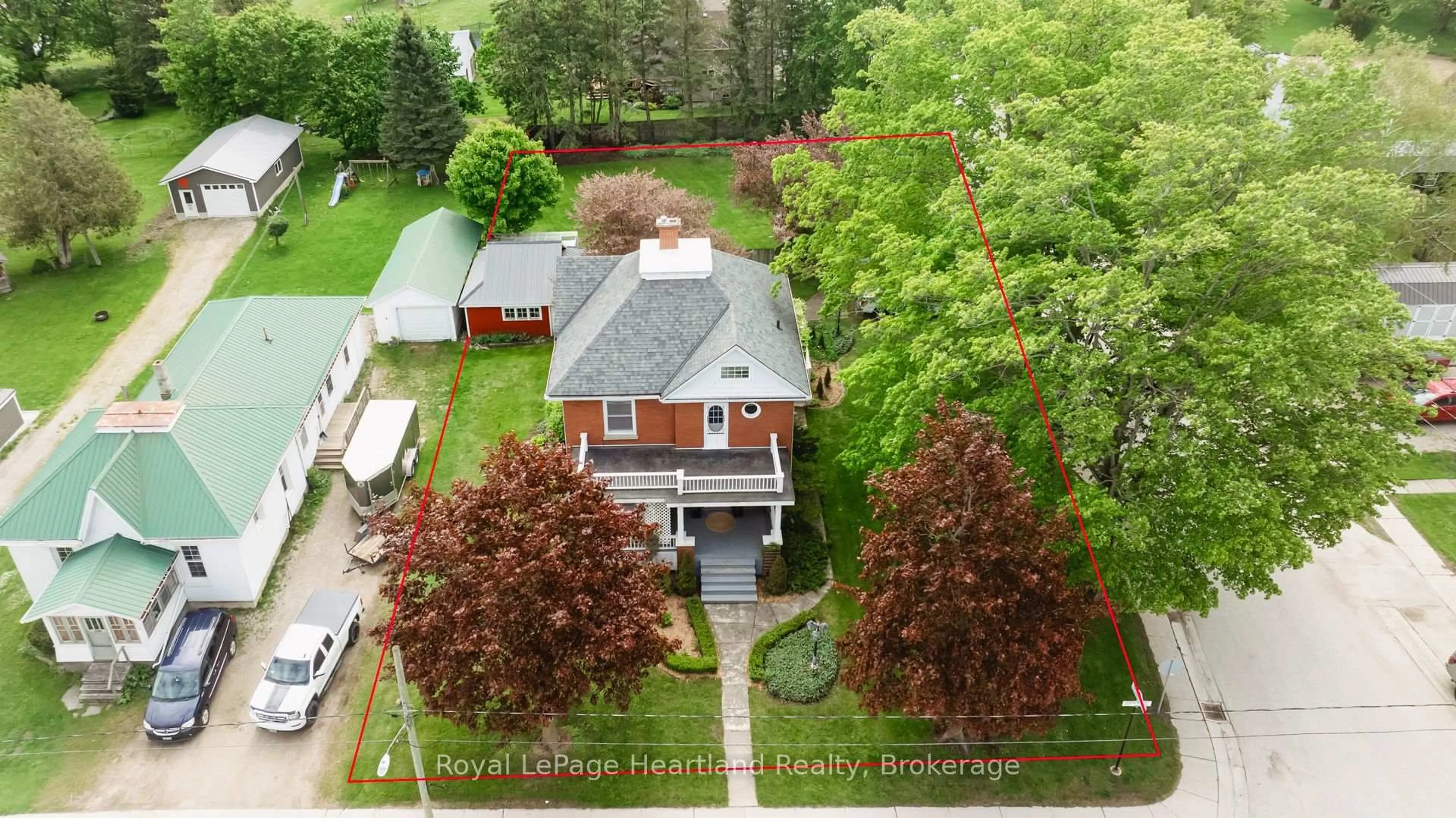 A pic from outside/outdoor area/front of a property/back of a property/a pic from drone, street for 202 McConnell St, North Huron Ontario N0M 1H0
