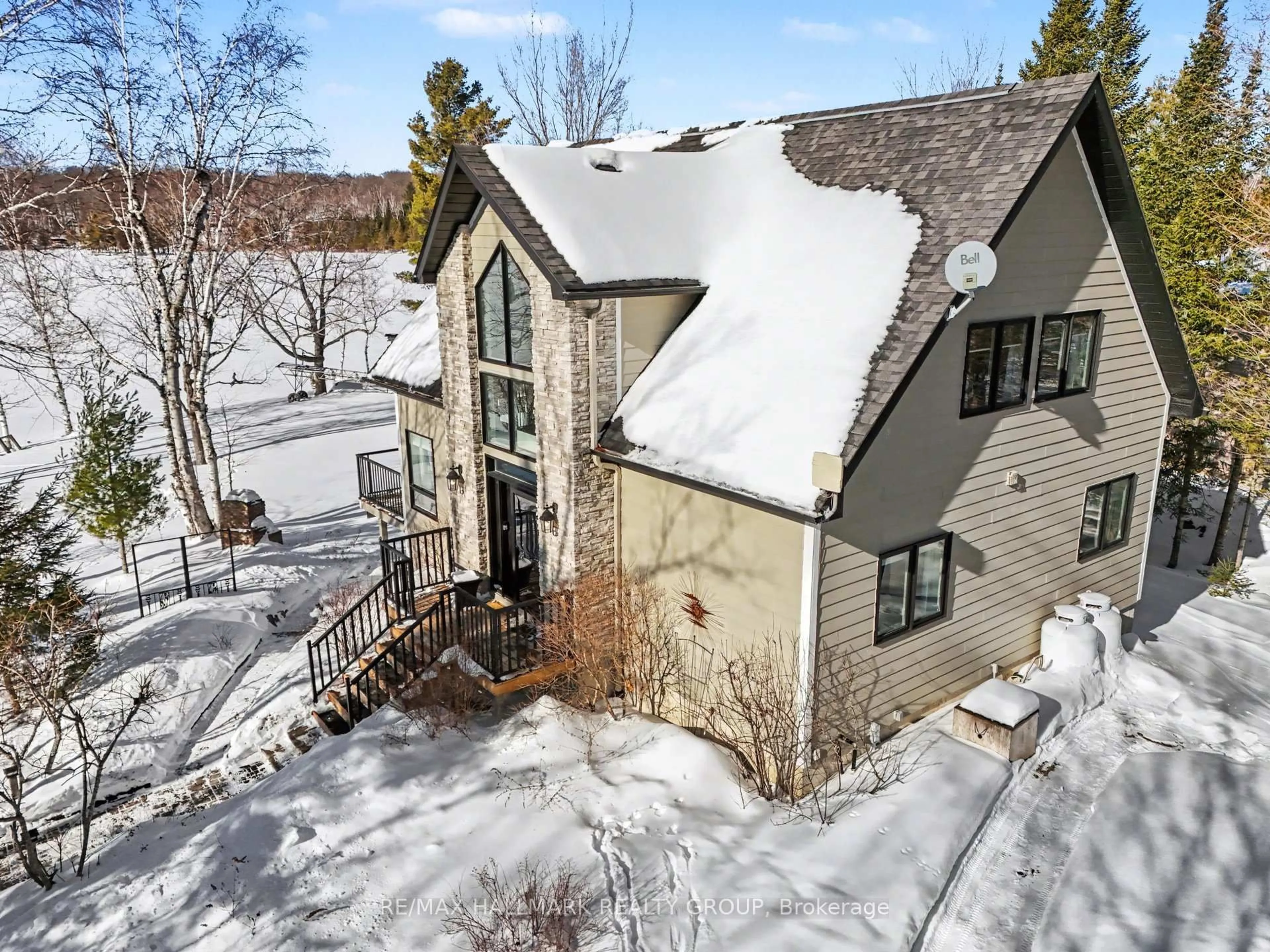 A pic from outside/outdoor area/front of a property/back of a property/a pic from drone, unknown for 519 Parsons Lane, Lanark Ontario K0G 1K0