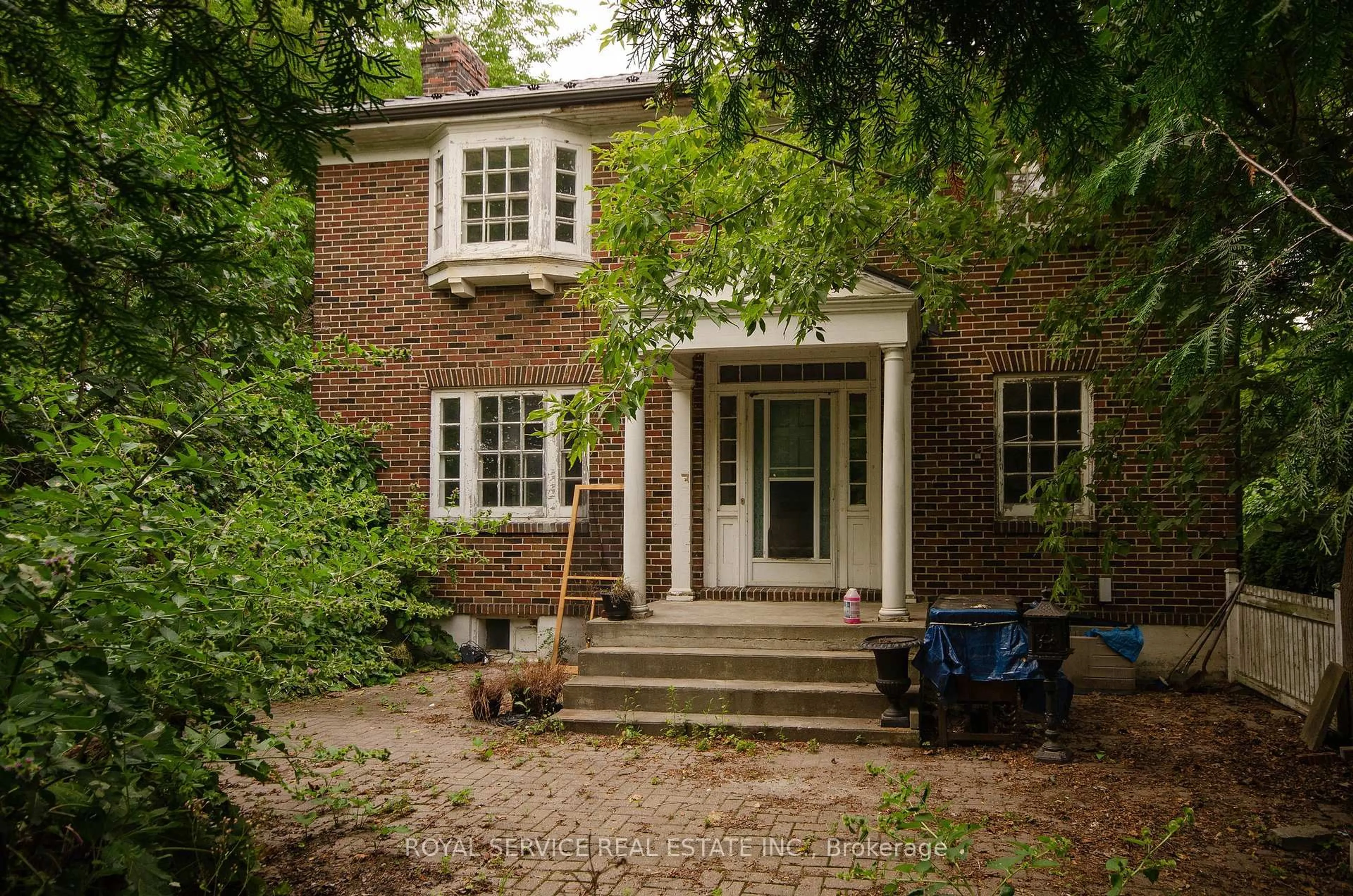 Home with brick exterior material, street for 52 King St, Port Hope Ontario L1A 2R5