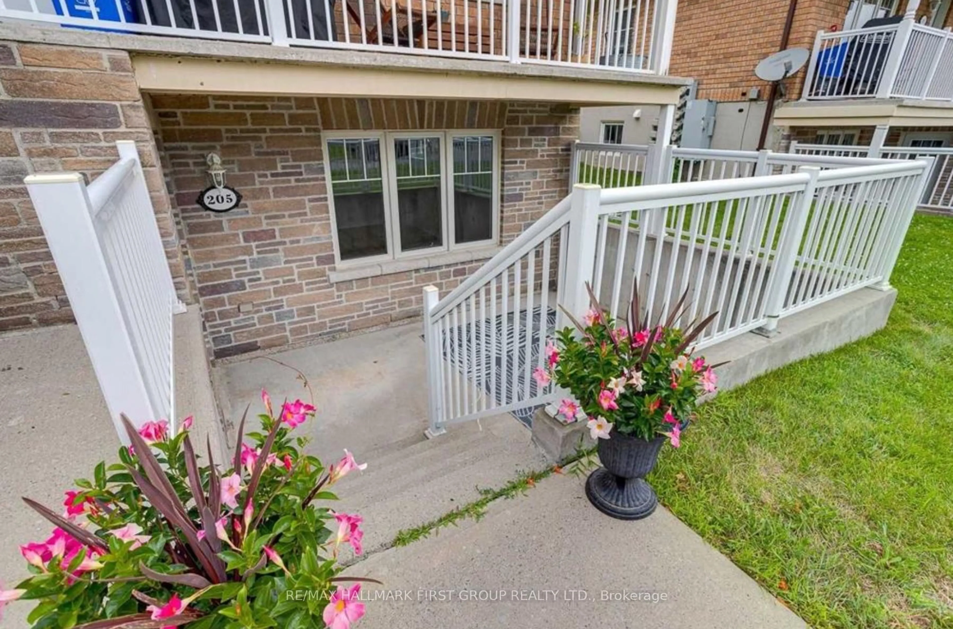 Patio, water/lake/river/ocean view for 231 Ruttan Terr #205, Cobourg Ontario K9A 5X7