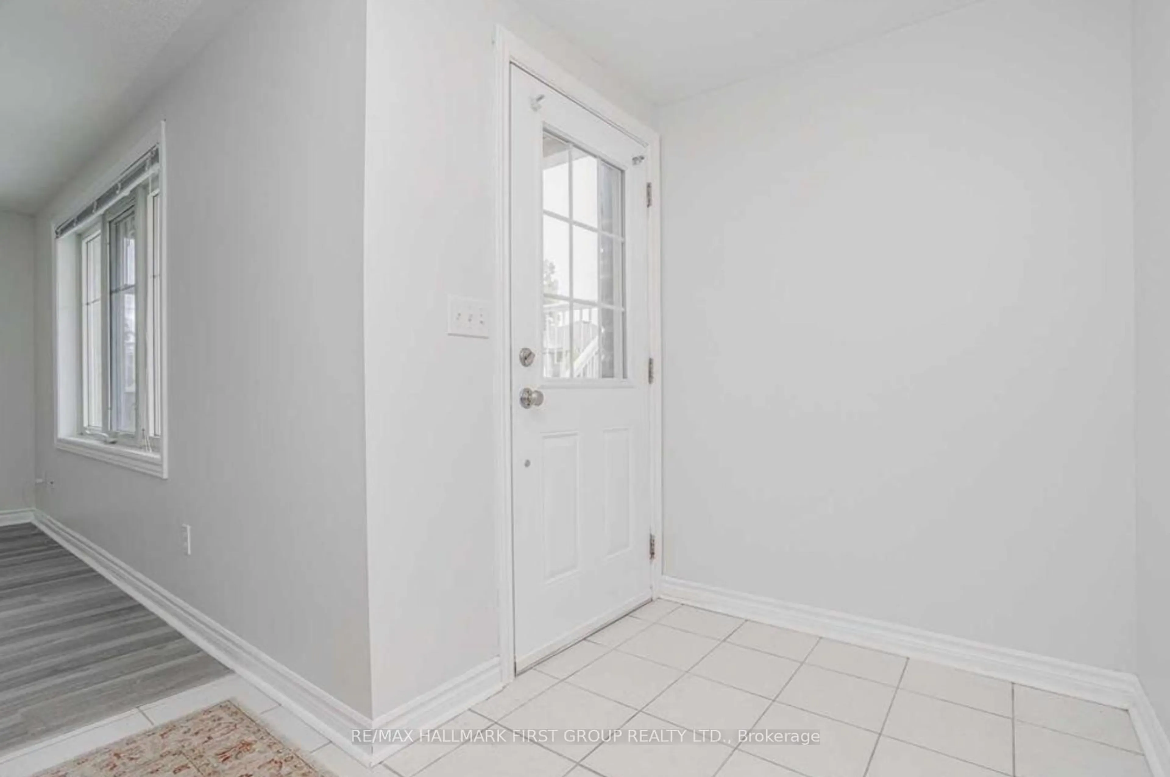 Indoor entryway for 231 Ruttan Terr #205, Cobourg Ontario K9A 5X7