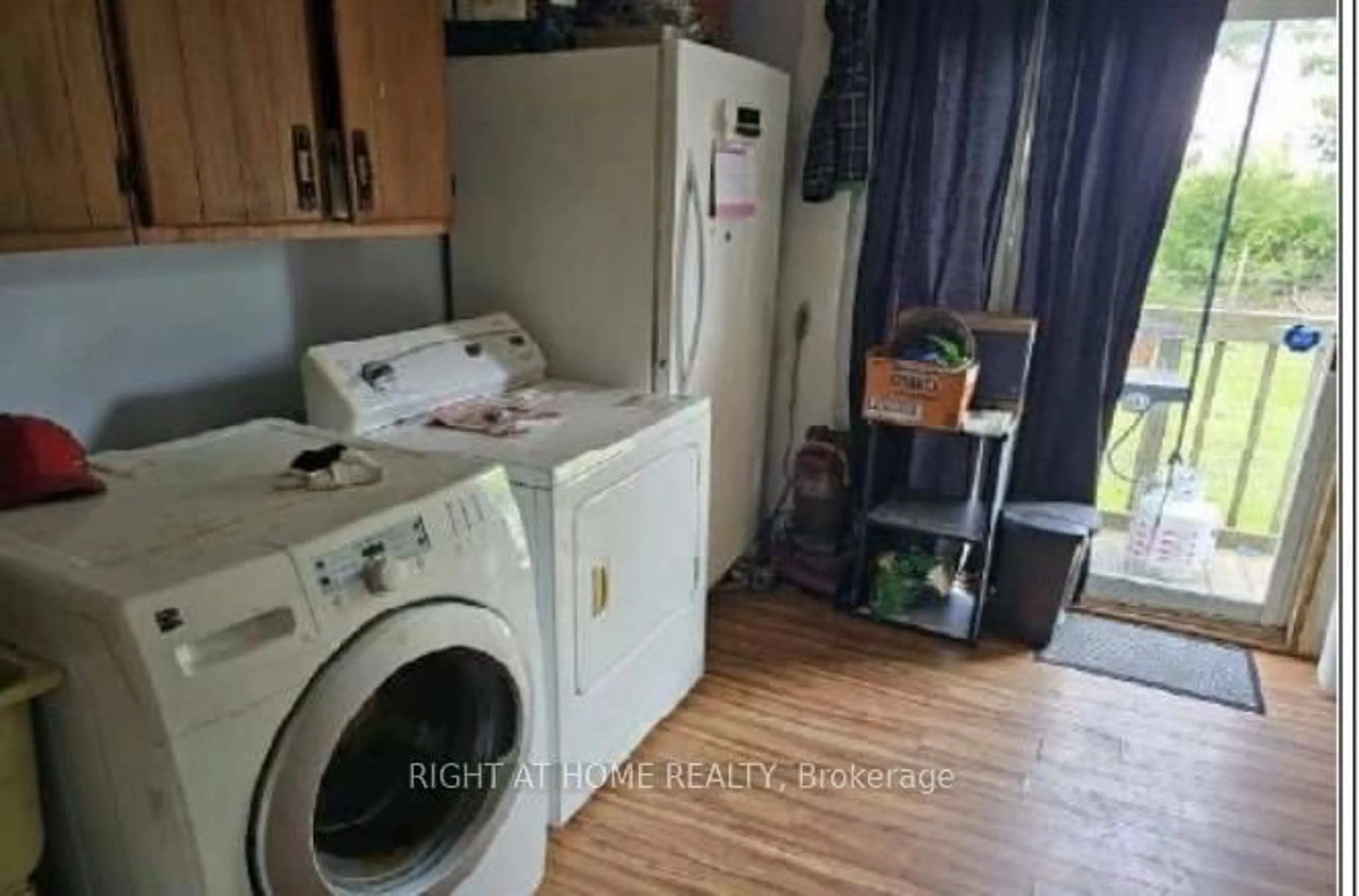 Laundry room for 12 Circle Dr, Rideau Lakes Ontario K0G 1E0
