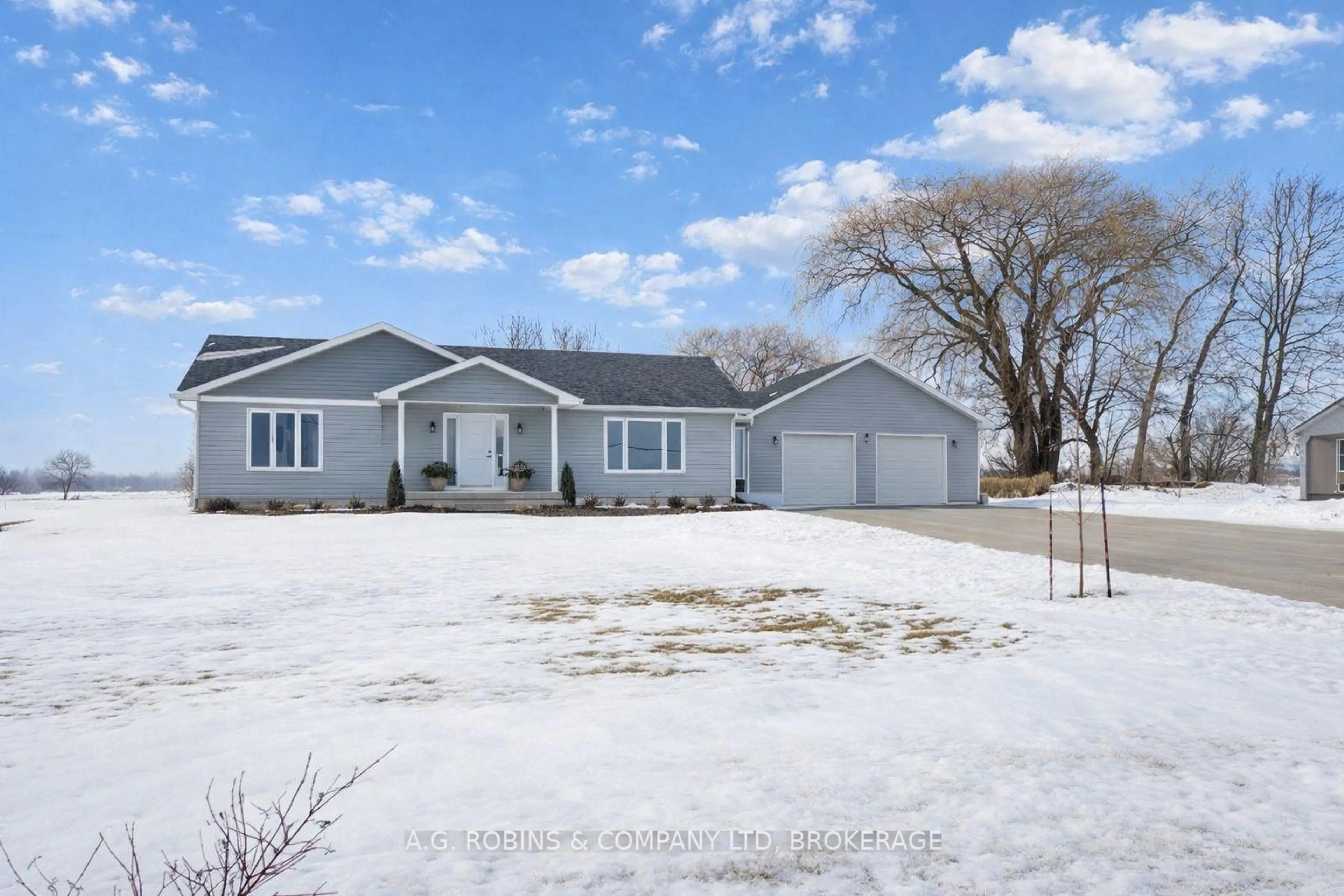 A pic from outside/outdoor area/front of a property/back of a property/a pic from drone, street for 11716 LAKESHORE Rd, Wainfleet Ontario L0S 1V0