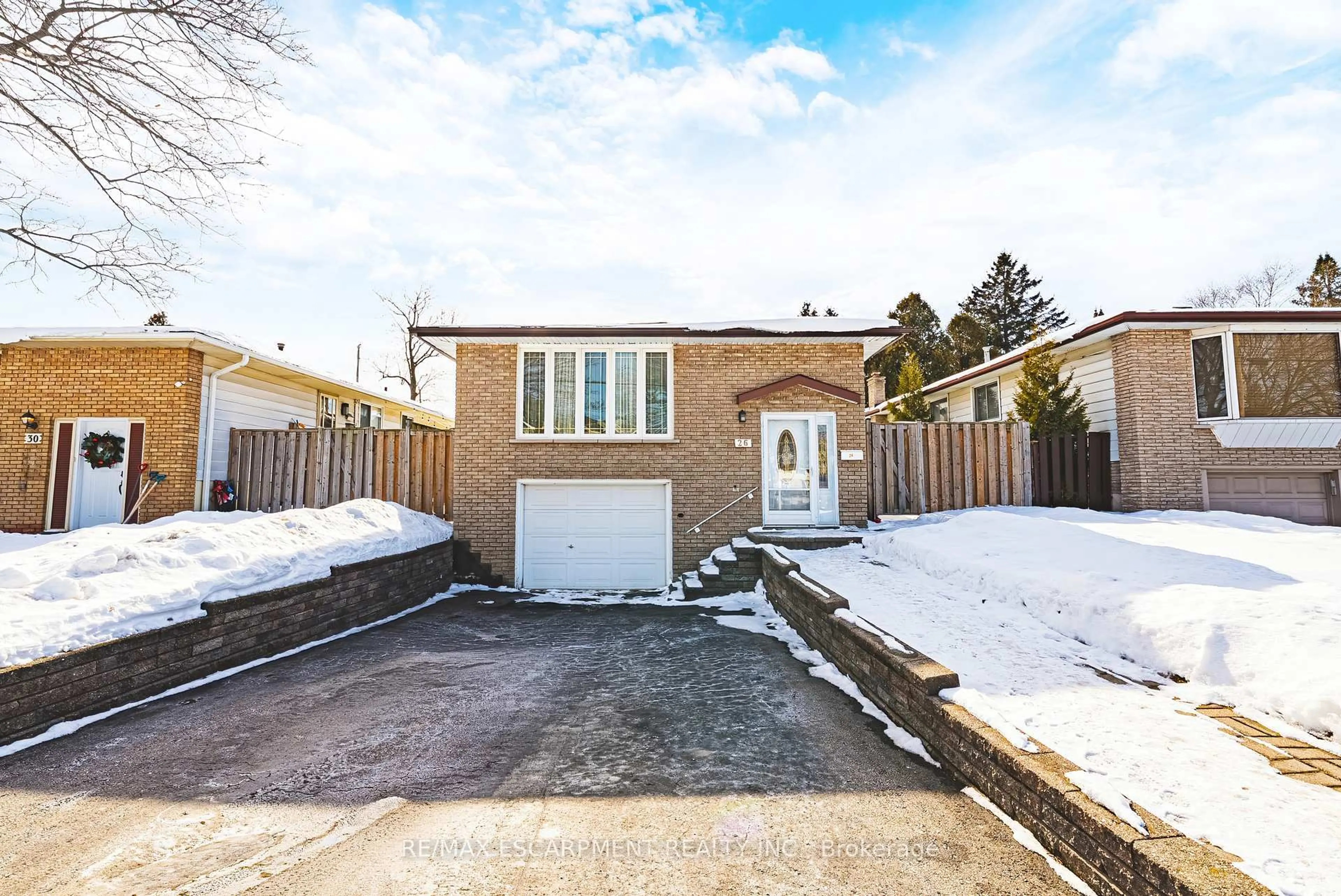 Home with brick exterior material, street for 26 Quaker Cres, Hamilton Ontario L8W 1H5