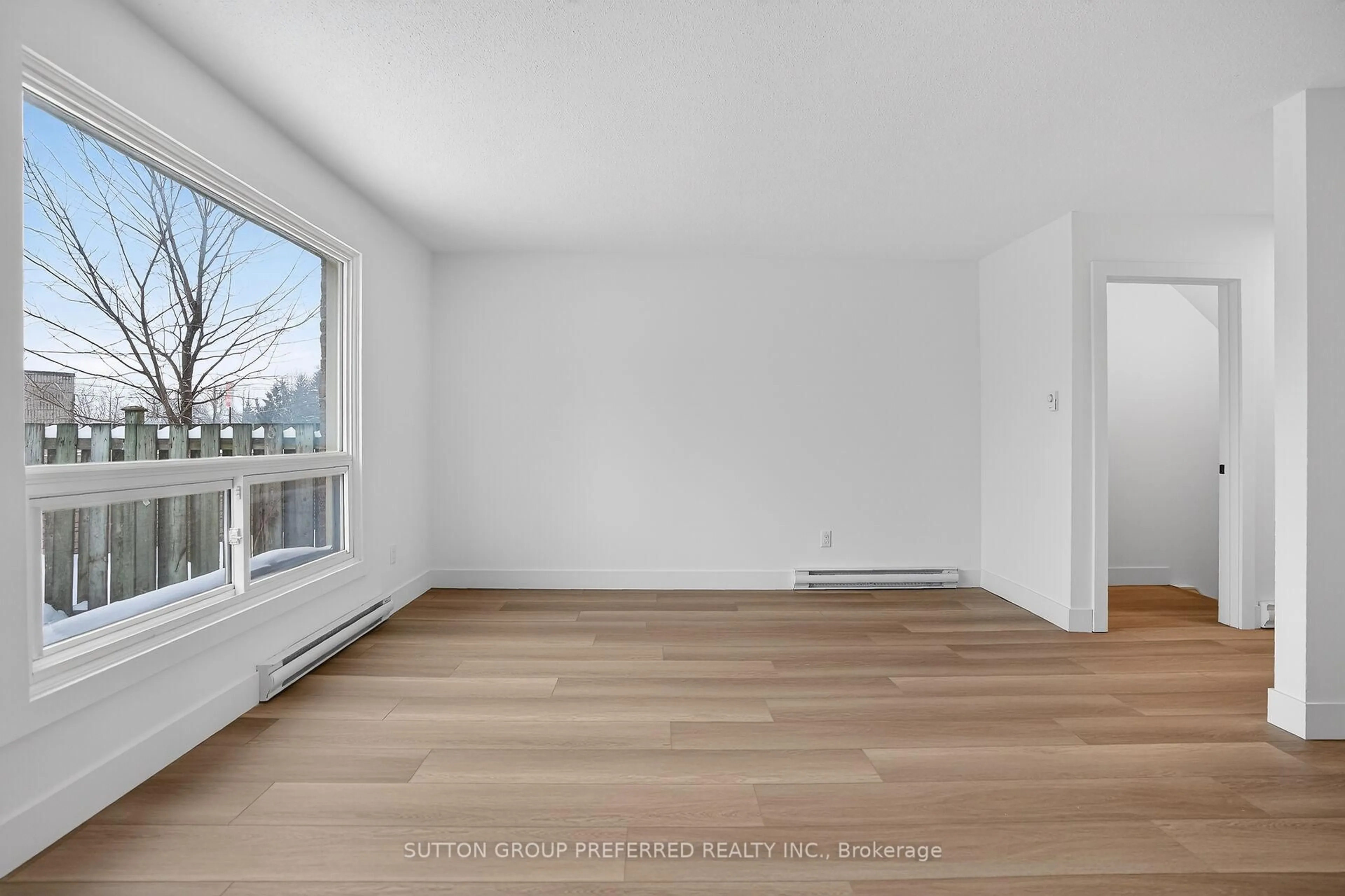 A pic of a room for 1600 Culver Dr #24, London East Ontario N5V 3H5