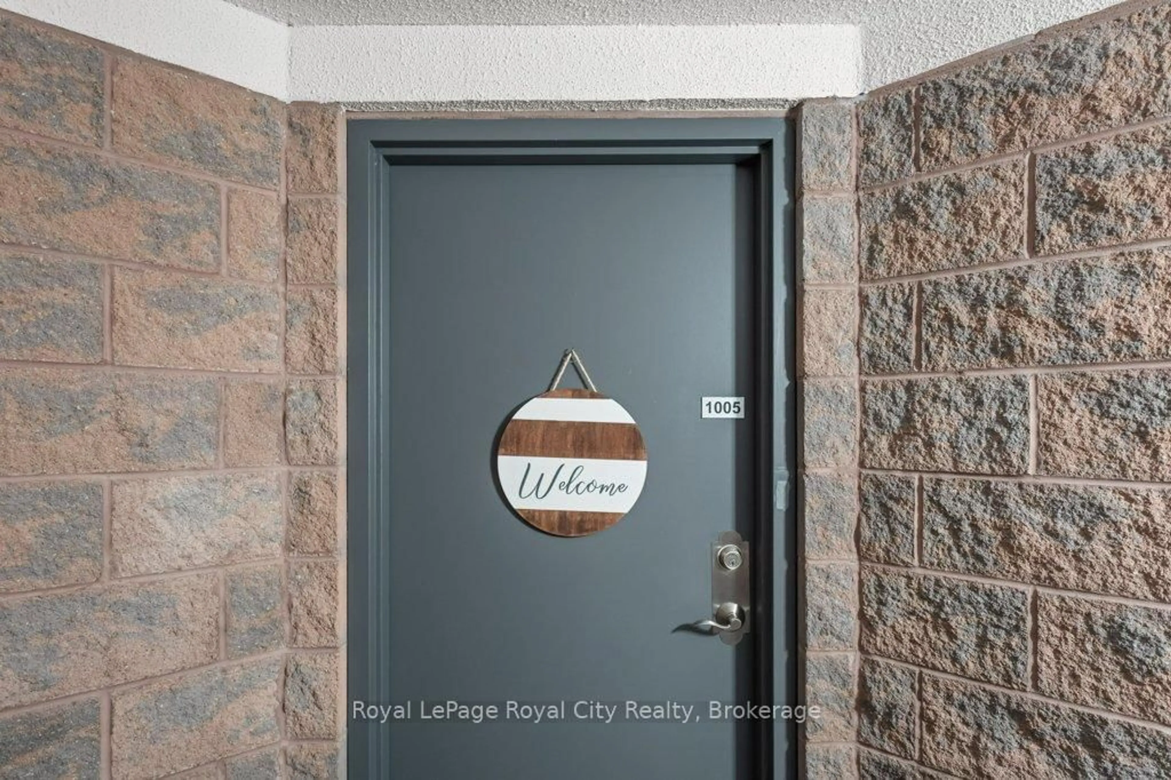 Indoor entryway for 24 Marilyn Dr #1005, Guelph Ontario N1H 8E9