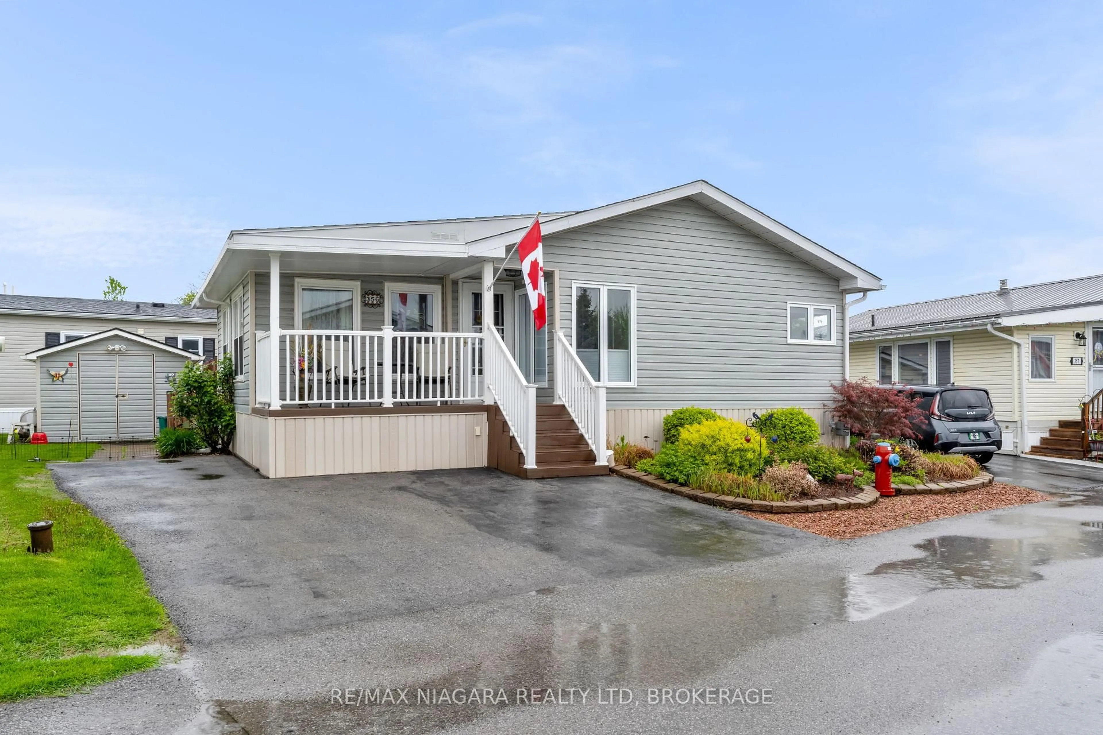 Home with vinyl exterior material, street for 3033 Townline Rd #356, Fort Erie Ontario L0S 1S1