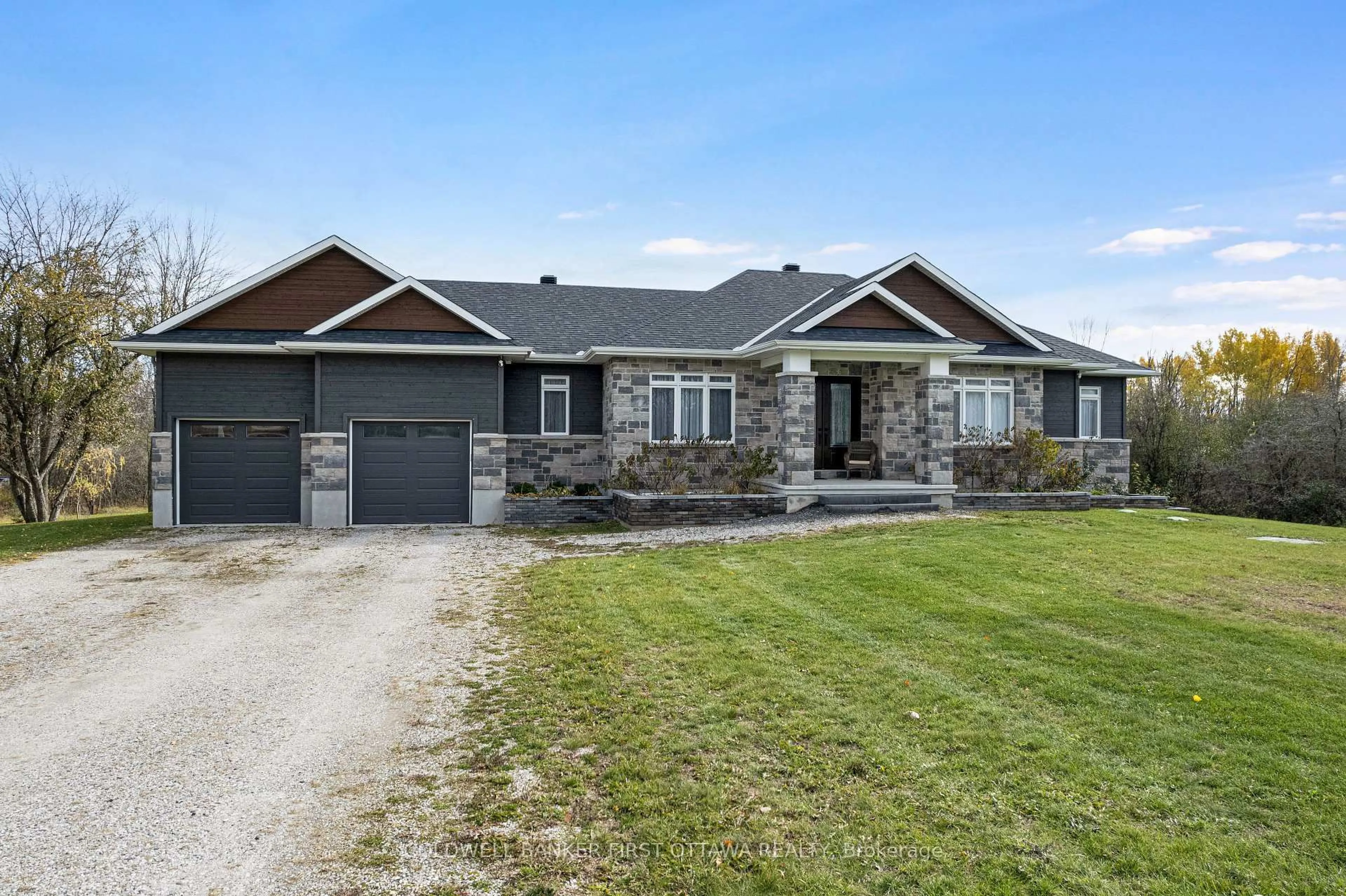 Home with brick exterior material, unknown for 121 Ernest Way, Carleton Place Ontario K7H 0B3