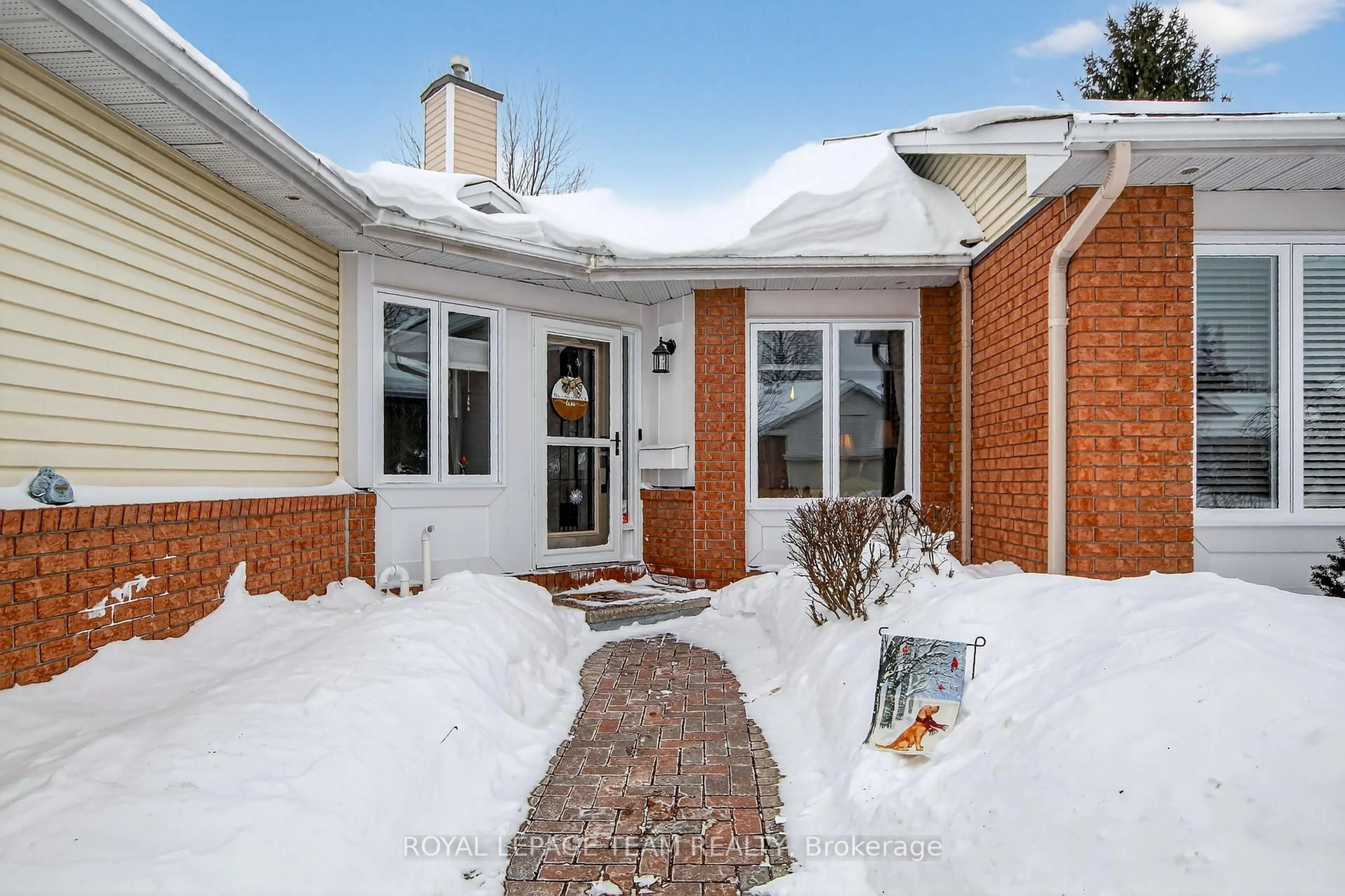 Home with brick exterior material, street for 20 RIVER OAKS Crt, Stittsville Ontario K2S 1L3