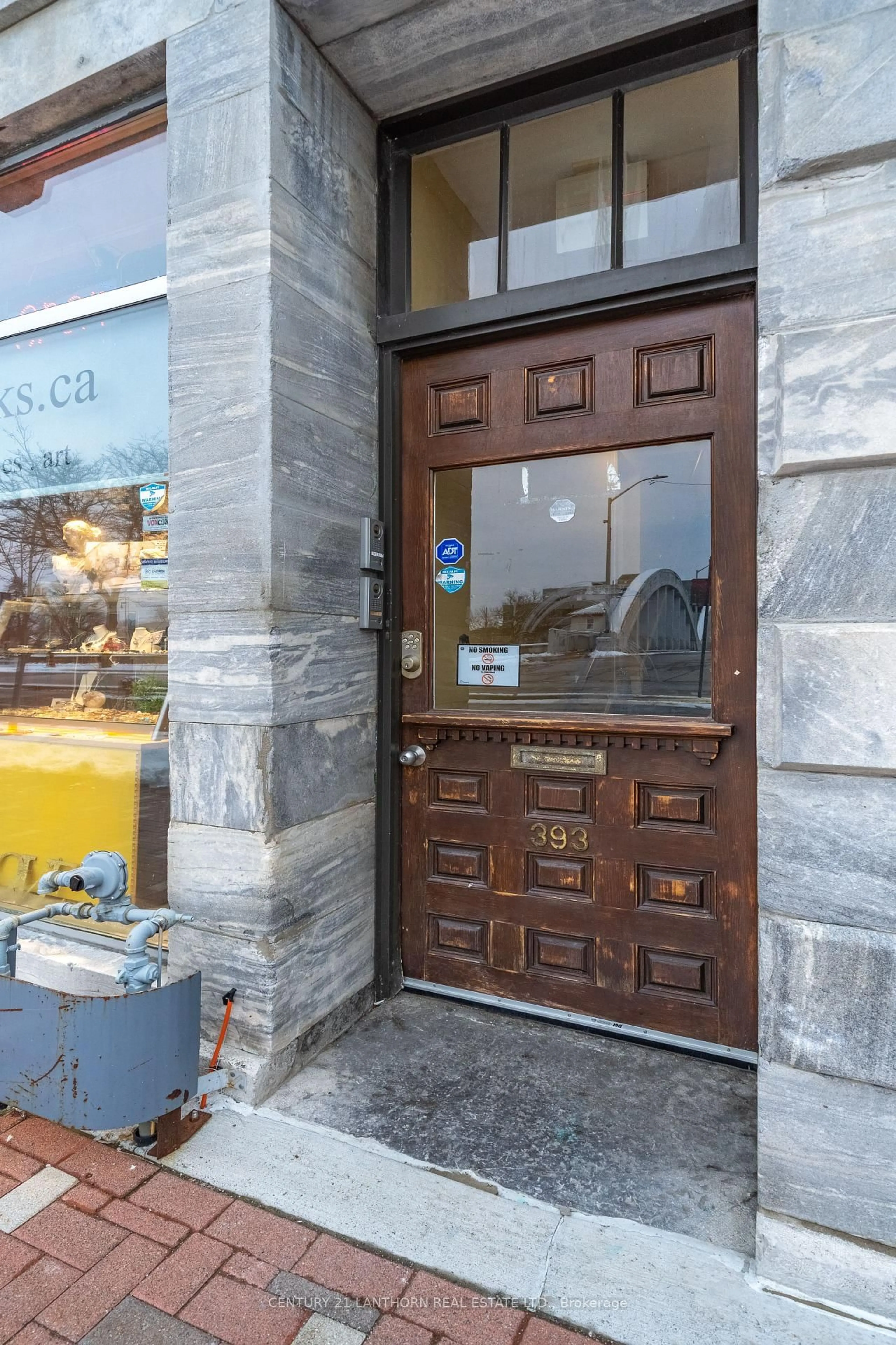 Indoor foyer for 393 Front St, Belleville Ontario K8N 2Z9