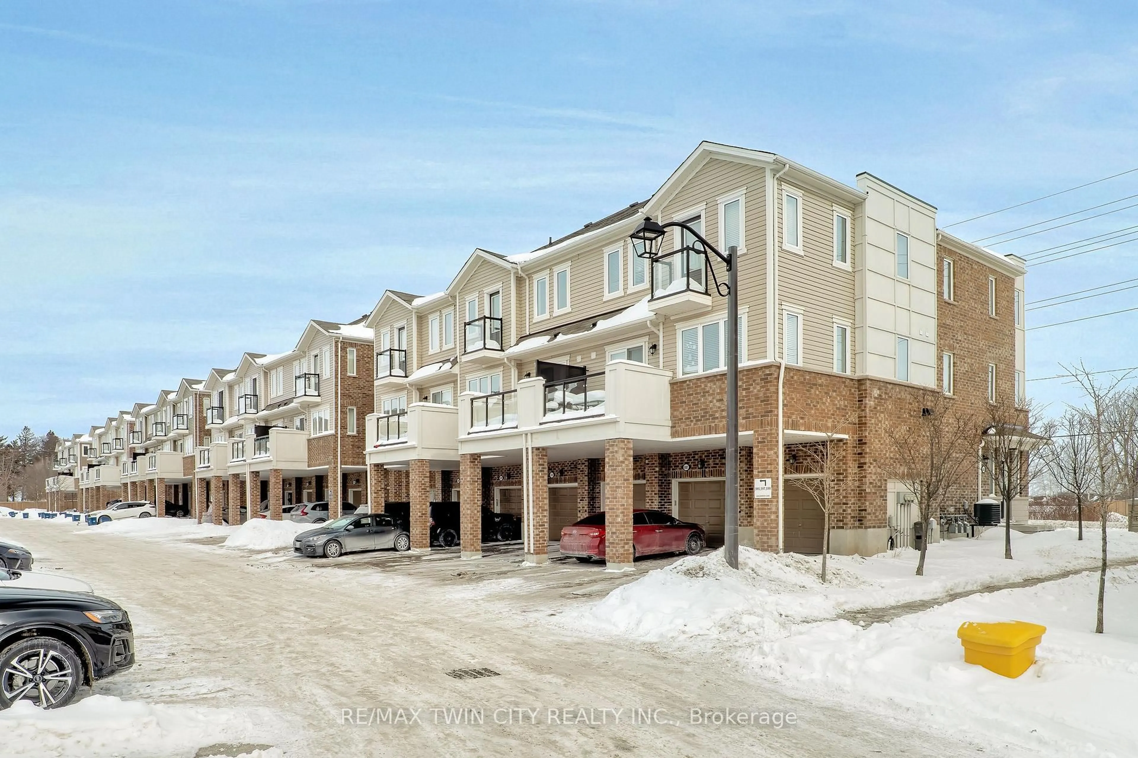 Unknown for 593 Goldenrod Lane, Kitchener Ontario N2R 0L7